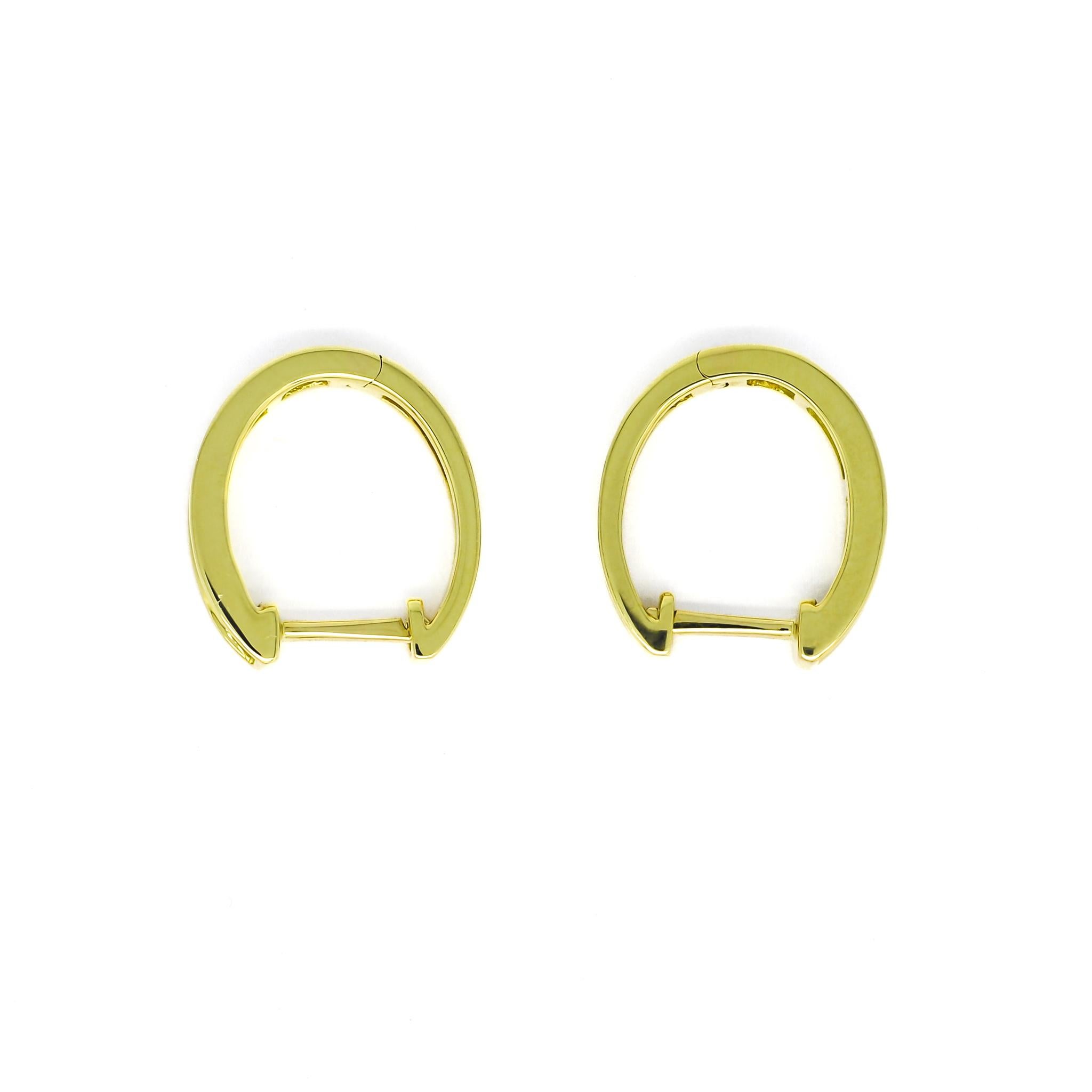 Natural Diamond 0.69carats 18KT White Gold Baguette Hoop Huggies Earrings For Sale 5
