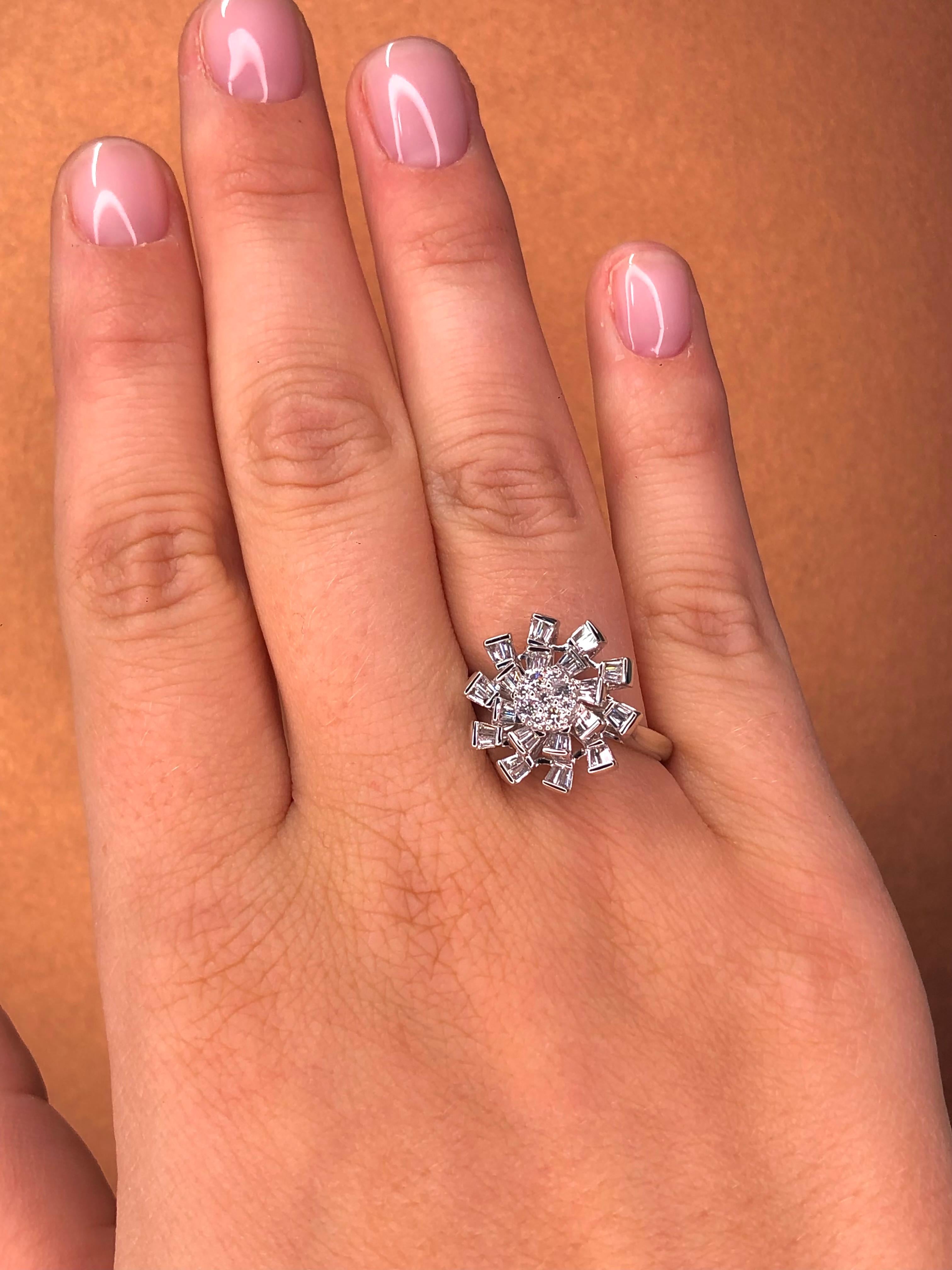 Natural Diamond 0.64 carats 18 Karat White Gold High Fashion Cocktail Ring For Sale 3