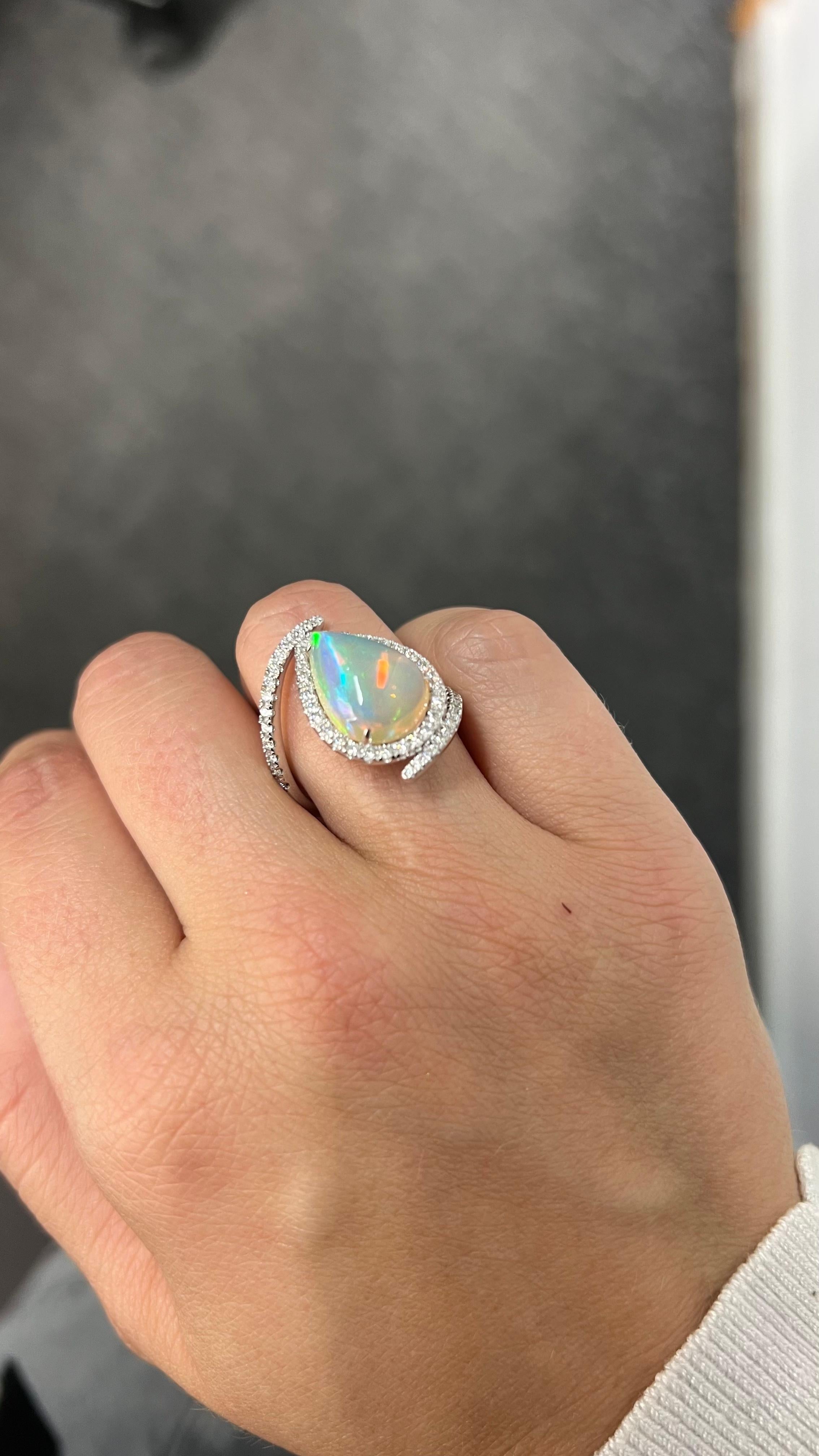 Ring aus Weißgold mit natürlichem Diamant 0,72CT natürlichem Opal 3,74CT 18KT  im Angebot 3