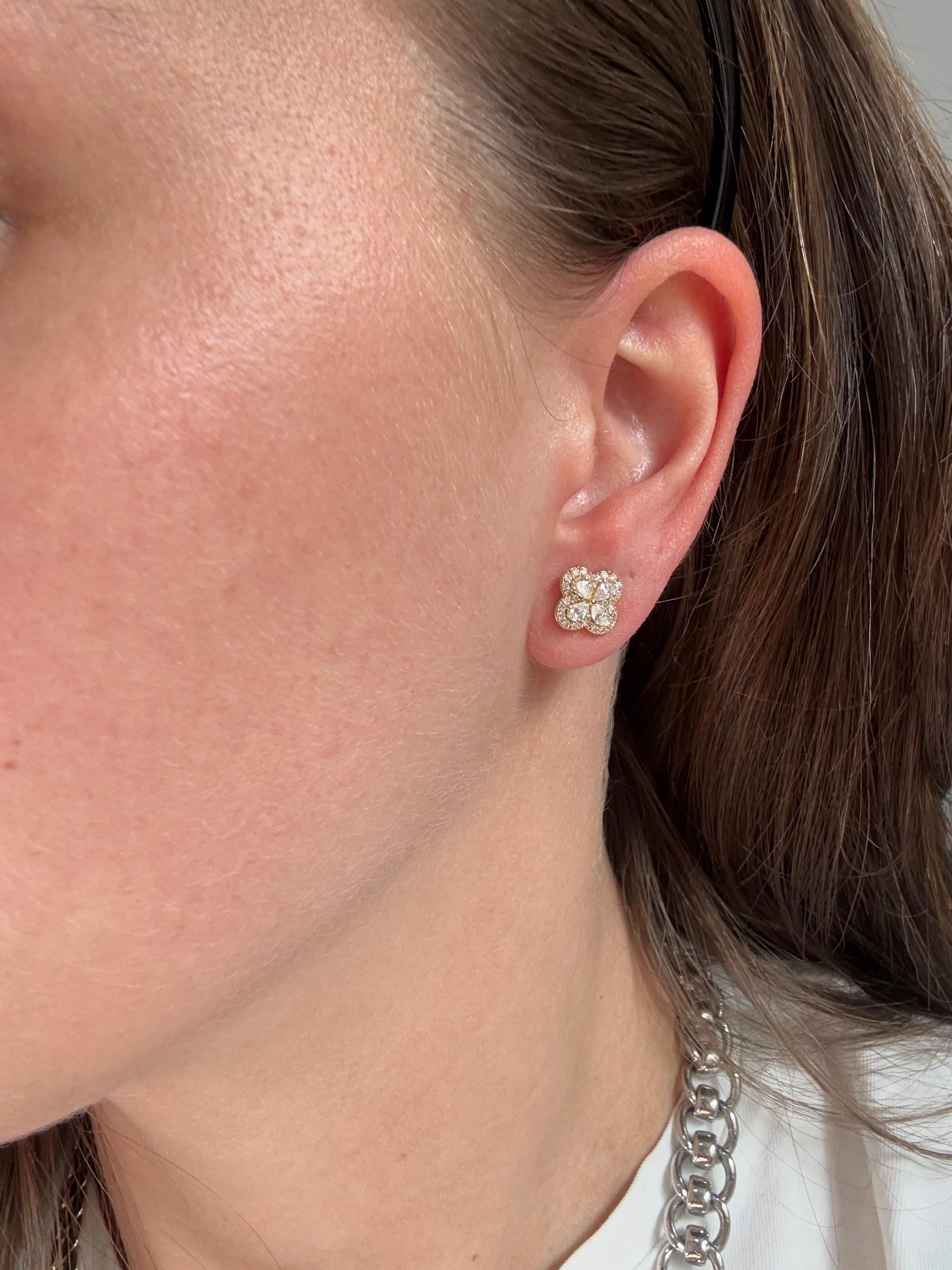 Natural Diamond 0.73 carats 18KT Yellow Gold Marquise Diamonds Stud Earrings For Sale 6