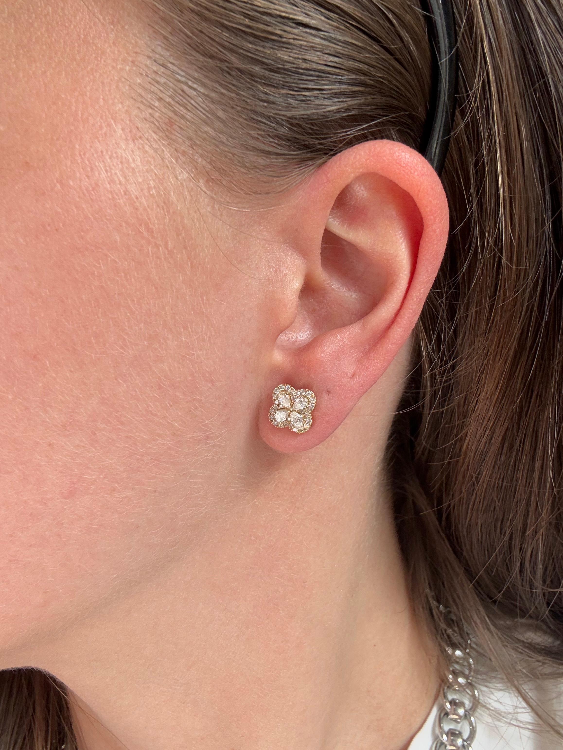Natural Diamond 0.73 carats 18KT Yellow Gold Marquise Diamonds Stud Earrings For Sale 7