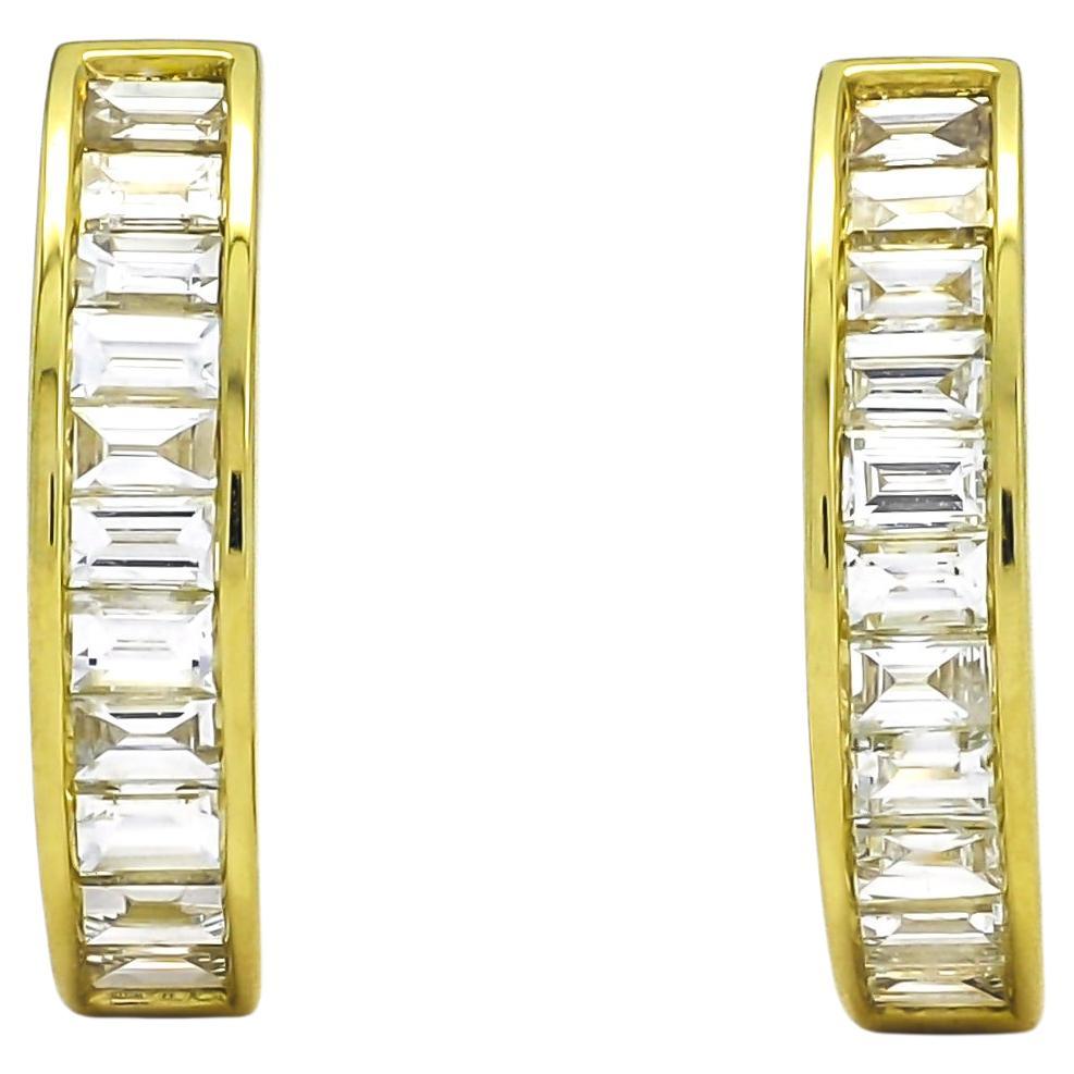 Natural Diamond 0.74 carats 18KT White Gold Baguette Hoop Huggies Earrings 