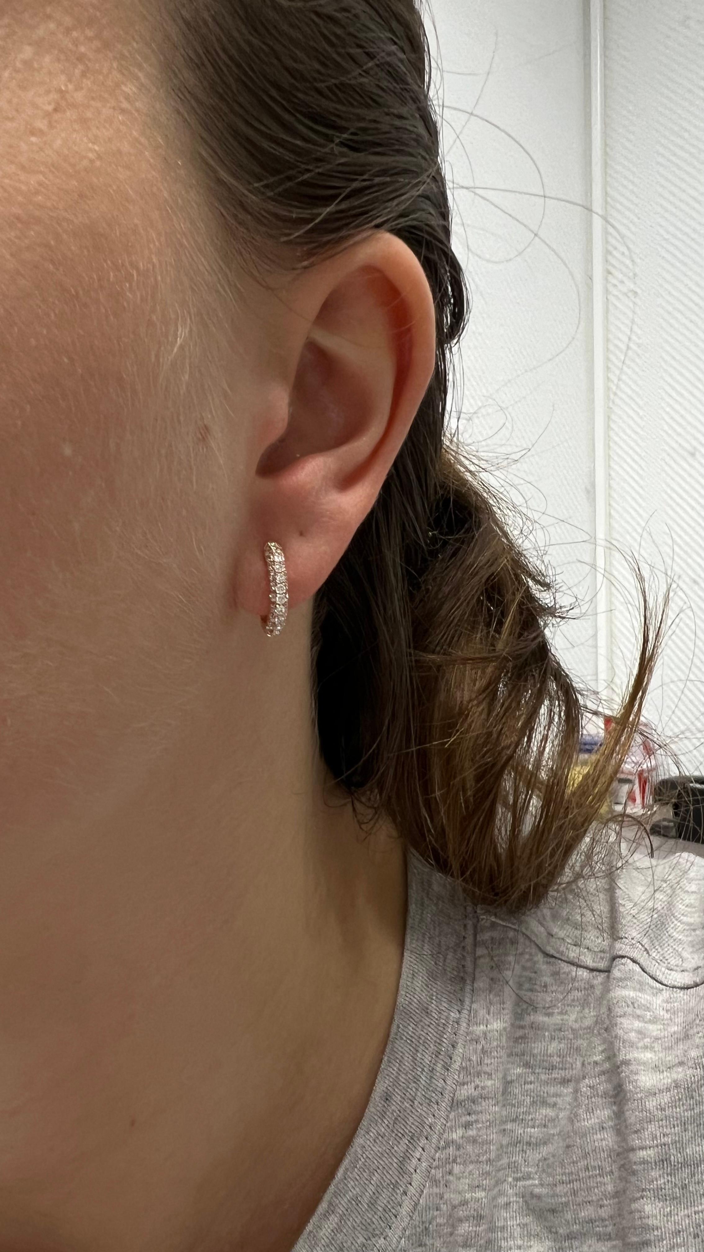 Natural Diamond 0.77CT 18 Karat Rose Gold Small Pavé Hoop Huggies Earrings For Sale 2