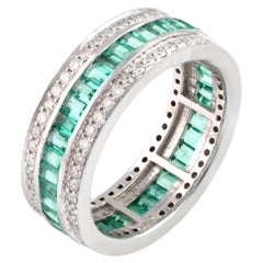 Natural Diamond 0.84cts & Emerald 1.97cts in 18k Gold 5.90gms Ring