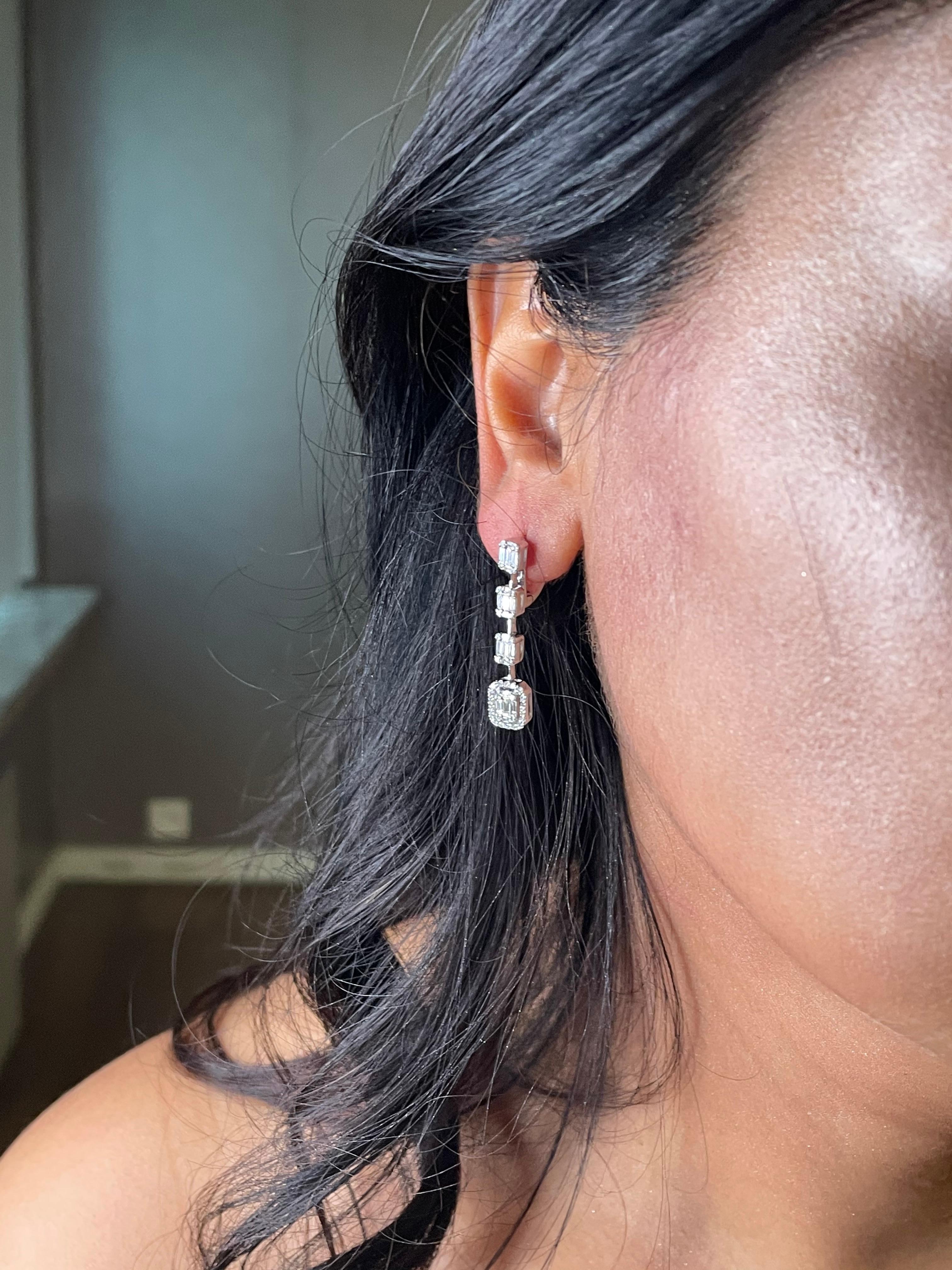 da uomo o donna Diamante naturale da 0,87 carati in oro bianco 18KT - Dondoli a grappolo in vendita