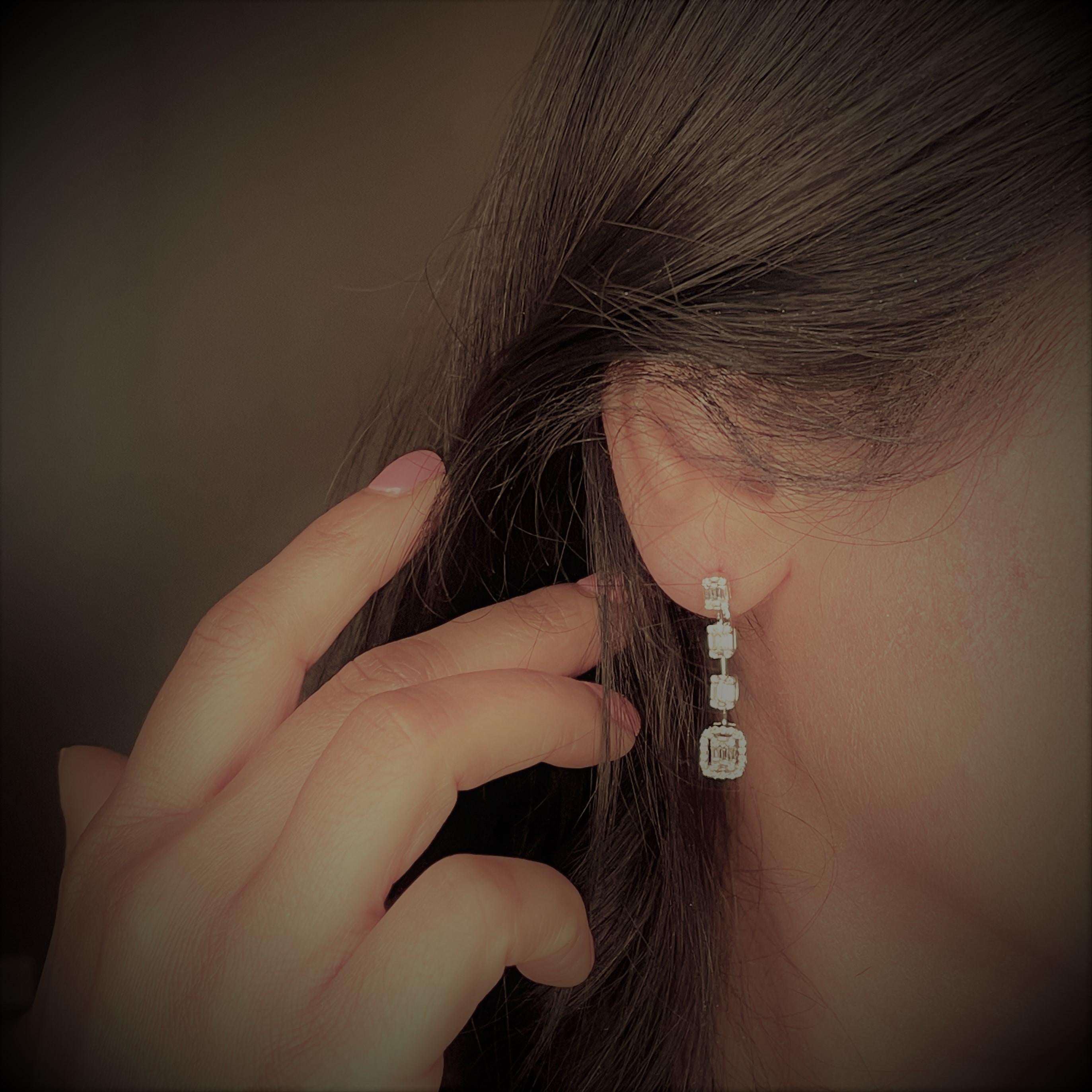 Diamante naturale da 0,87 carati in oro bianco 18KT - Dondoli a grappolo in vendita 3