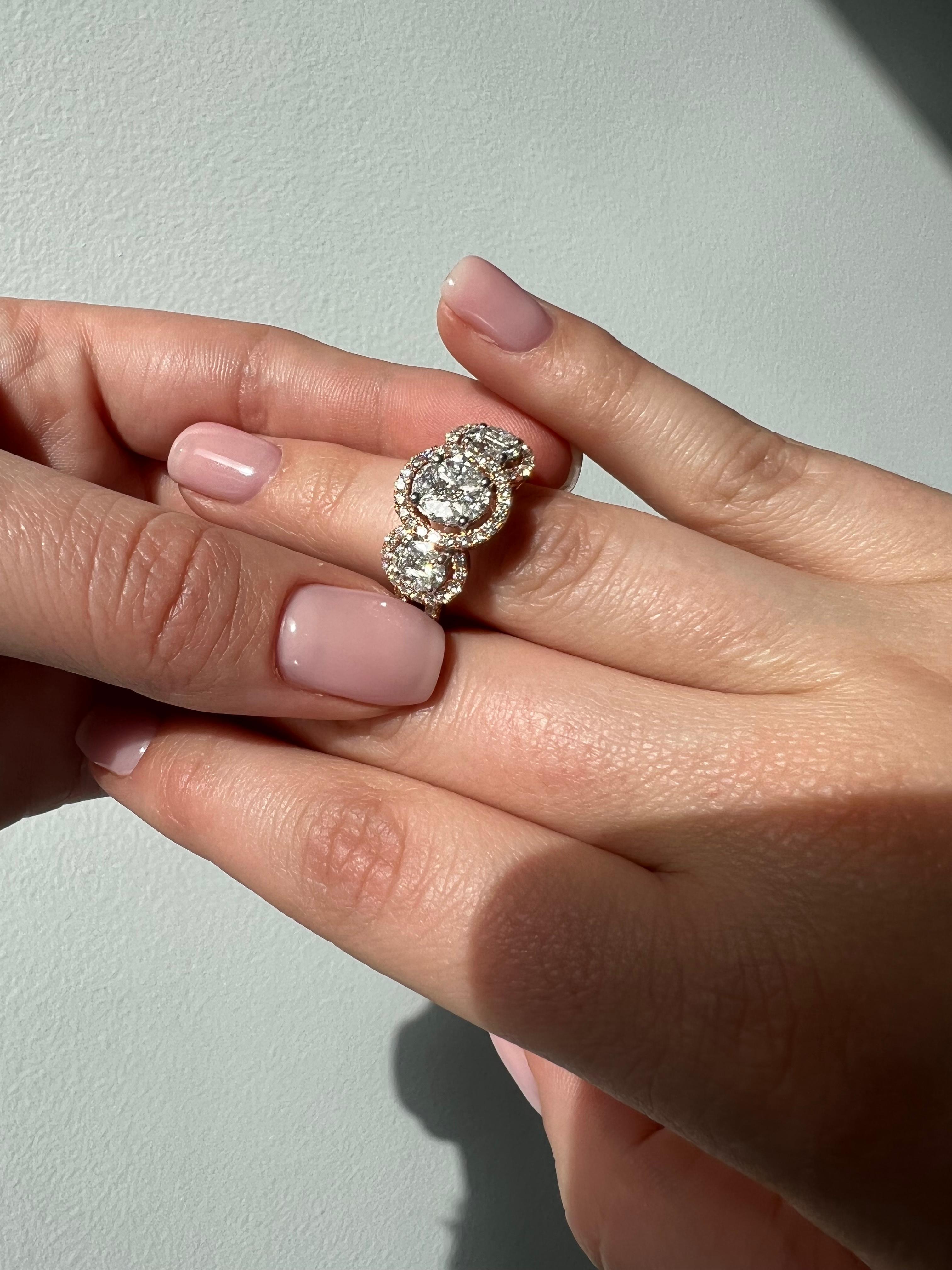 For Sale:  Natural Diamond 0.92 carats 18KT White Gold Statement Engagement Ring 9