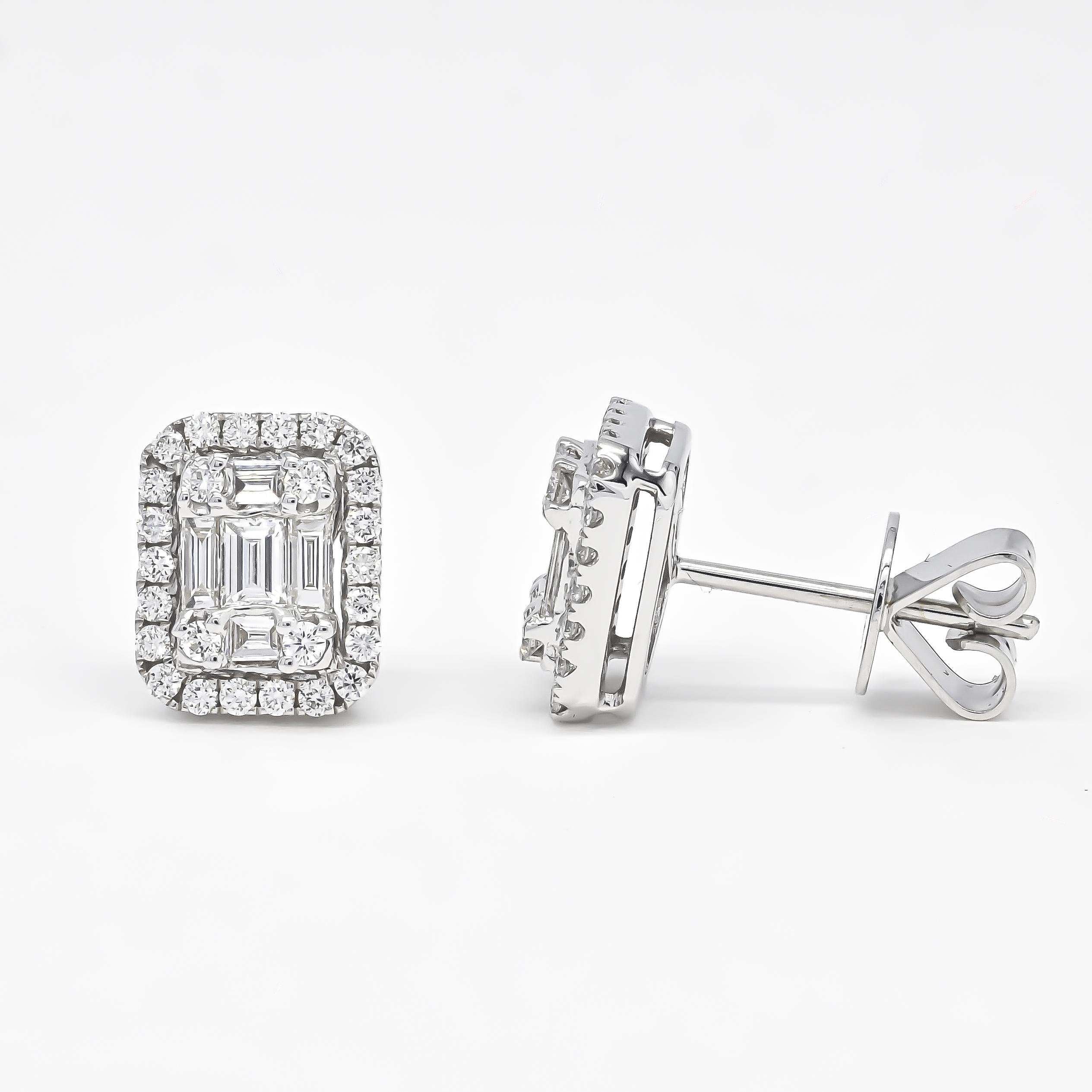 Women's or Men's Natural Diamond 1.00 carats 18KT White Gold Cluster Stud Earrings For Sale