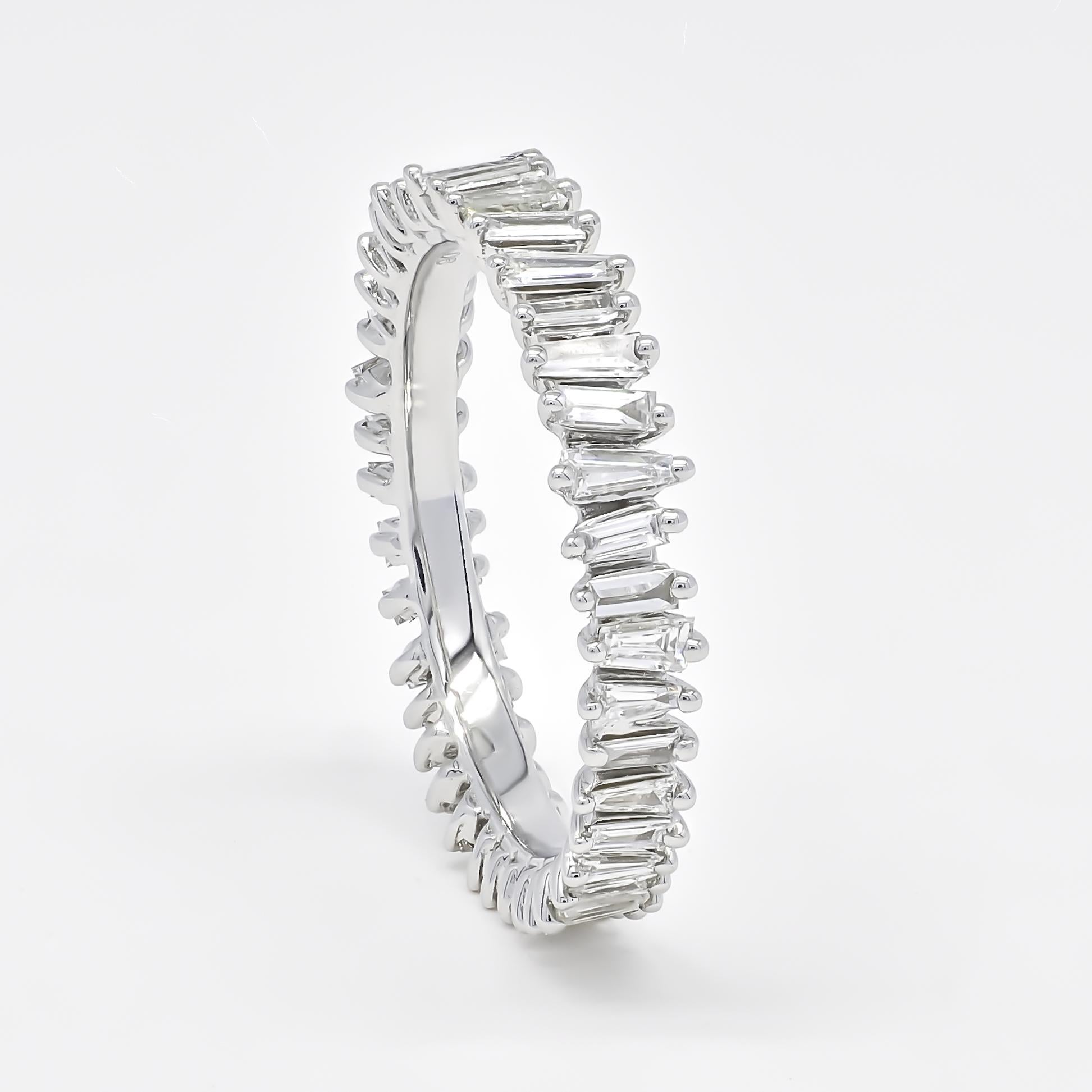Modern Natural Diamond 1.00 carats 18KT Yellow Gold Baguette Full Eternity Band Ring For Sale