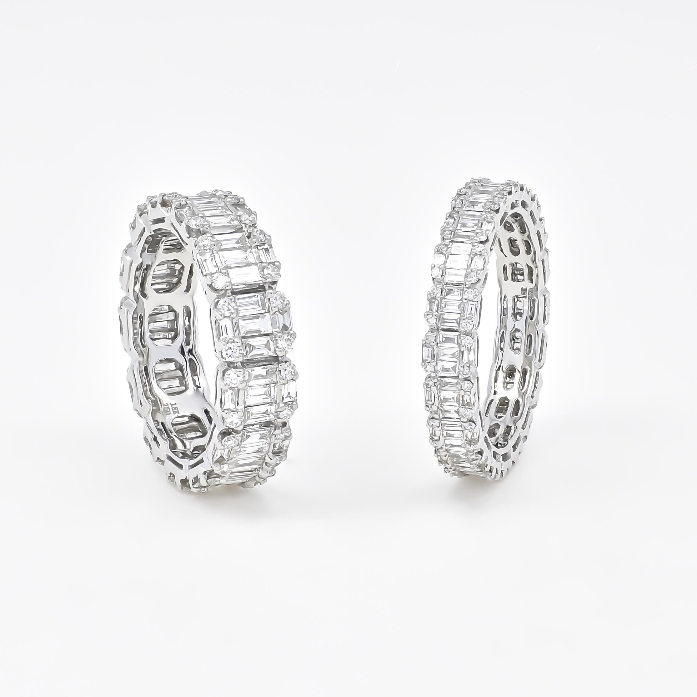 Natural Diamond 1.02 carats 18KT White Gold Cluster Full Eternity Band Ring In New Condition For Sale In Antwerpen, BE