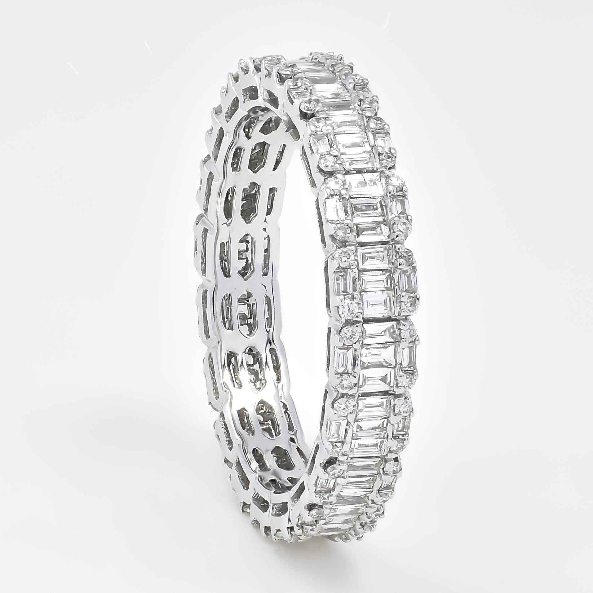 Natural Diamond 1.02 carats 18KT White Gold Cluster Full Eternity Band Ring For Sale 1