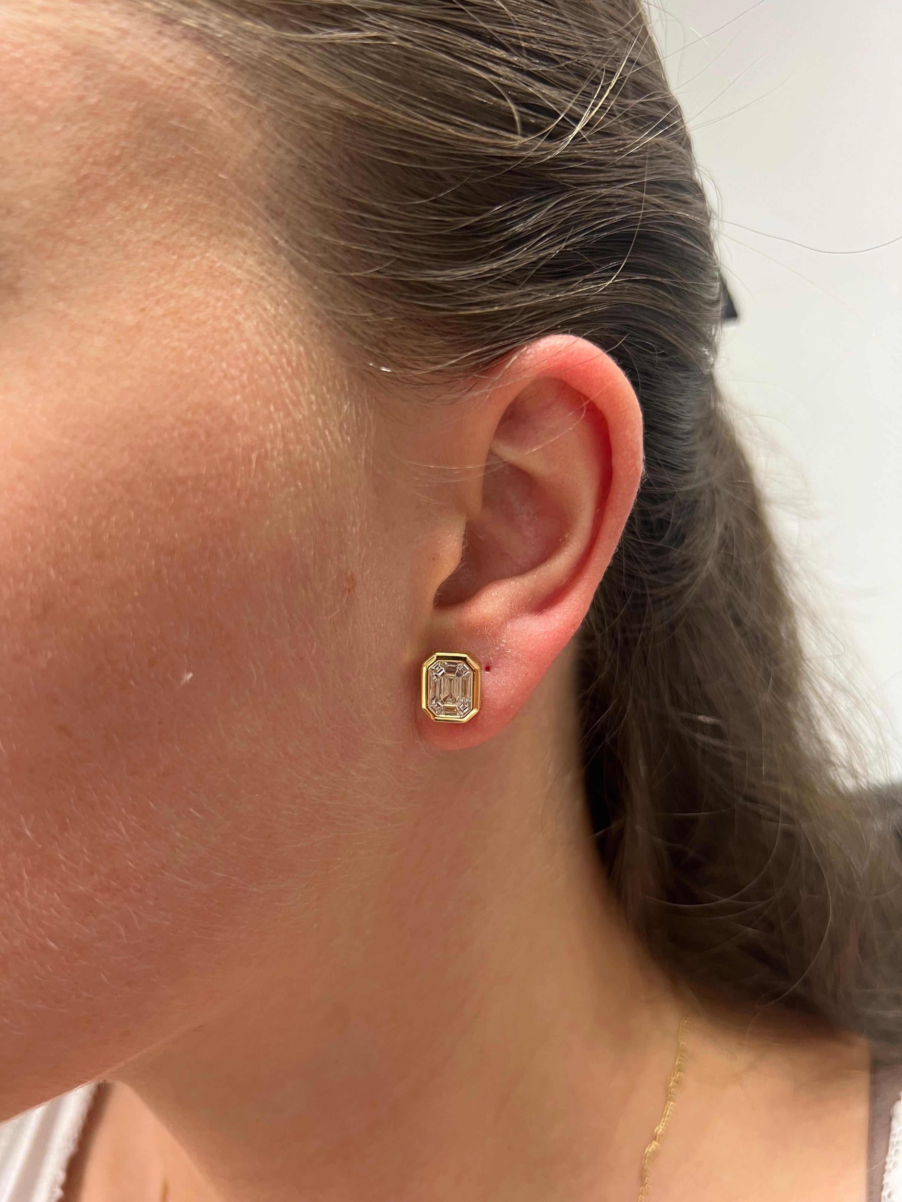 Emerald Cut Natural Diamond 1.10 ct Bezel Set Illusion 18 Karat Yellow Gold Stud Earrings For Sale