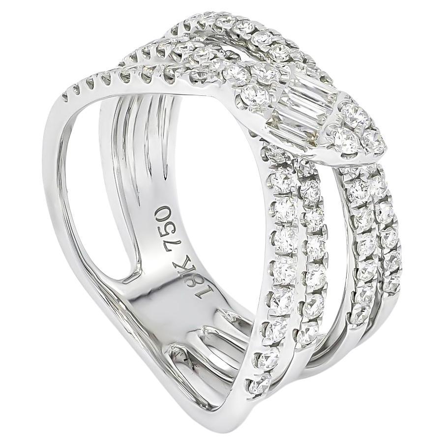 L'éblouissement et le drame se conjuguent dans cette étonnante bague d'anniversaire Cocktail à plusieurs rangs de diamants, sertie avec talent et savoir-faire en or 18 carats.

Optez pour un style fabuleux avec cette bague à plusieurs rangs