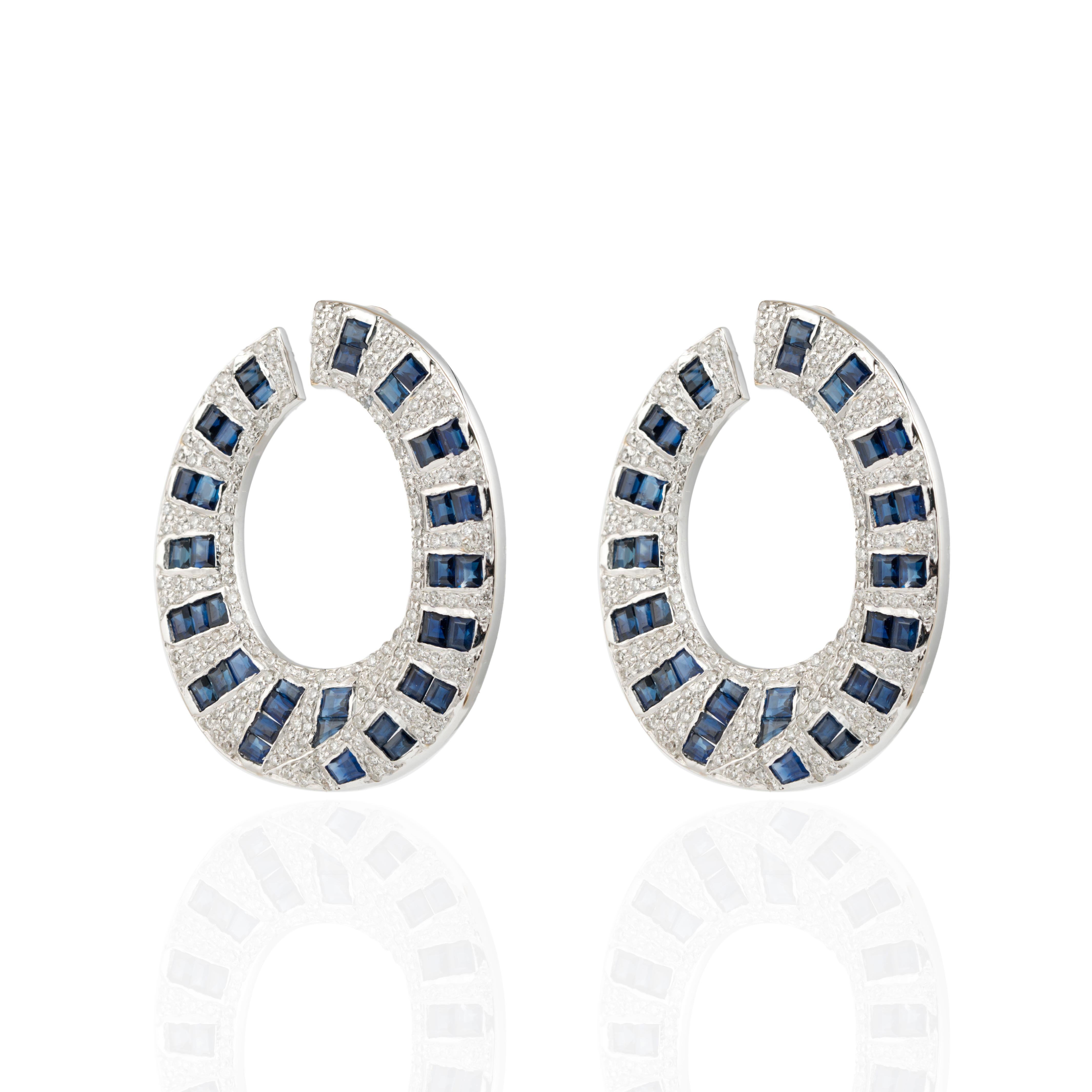 Women's Natural Diamond 1.20cts & Blue Sapphire 4.11cts in 18k Gold 11.768gms Earring For Sale