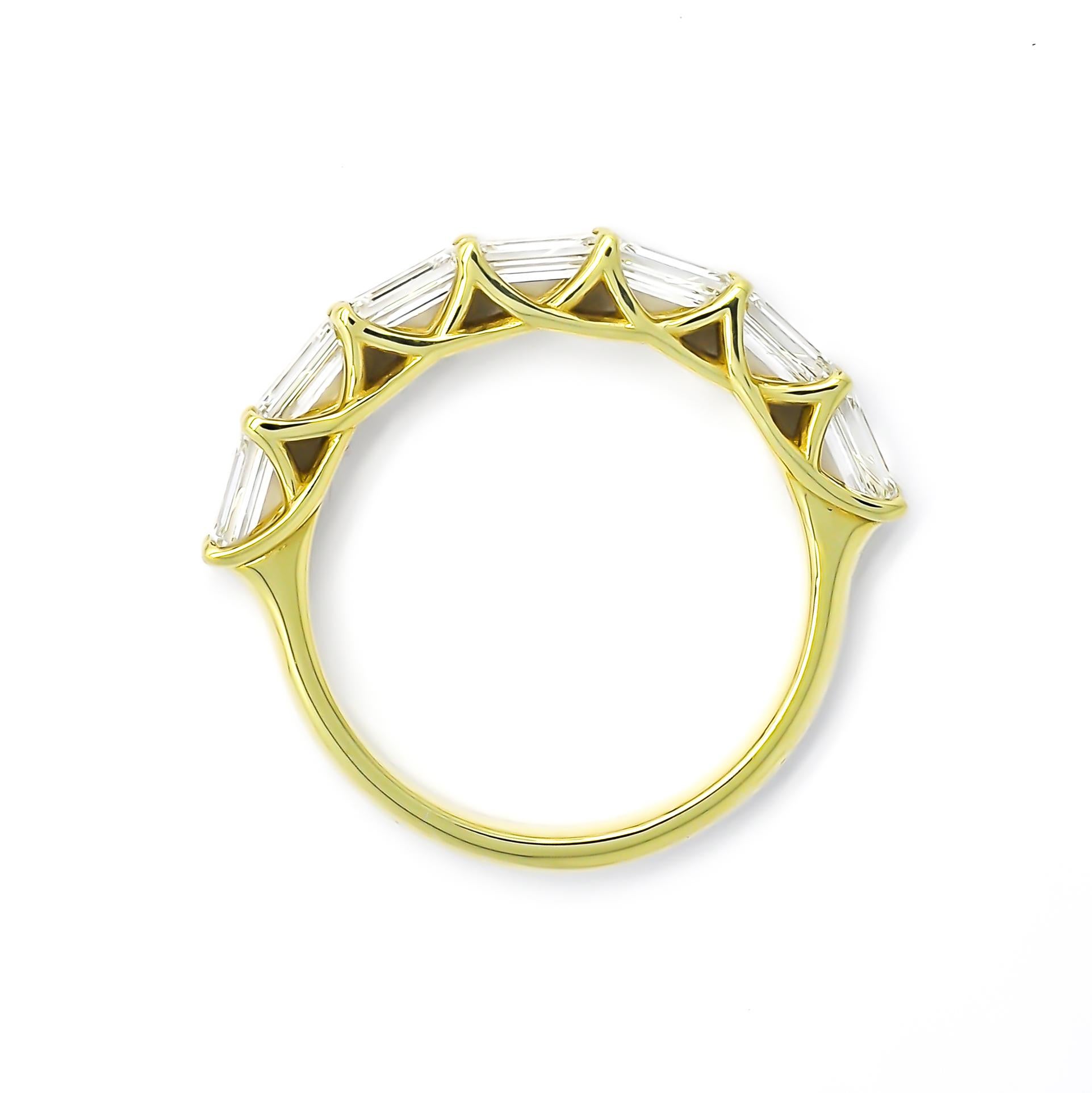Natürlicher Diamant 1,45 Karat 18KT Weißgold Baguette-Ehering im Angebot 1