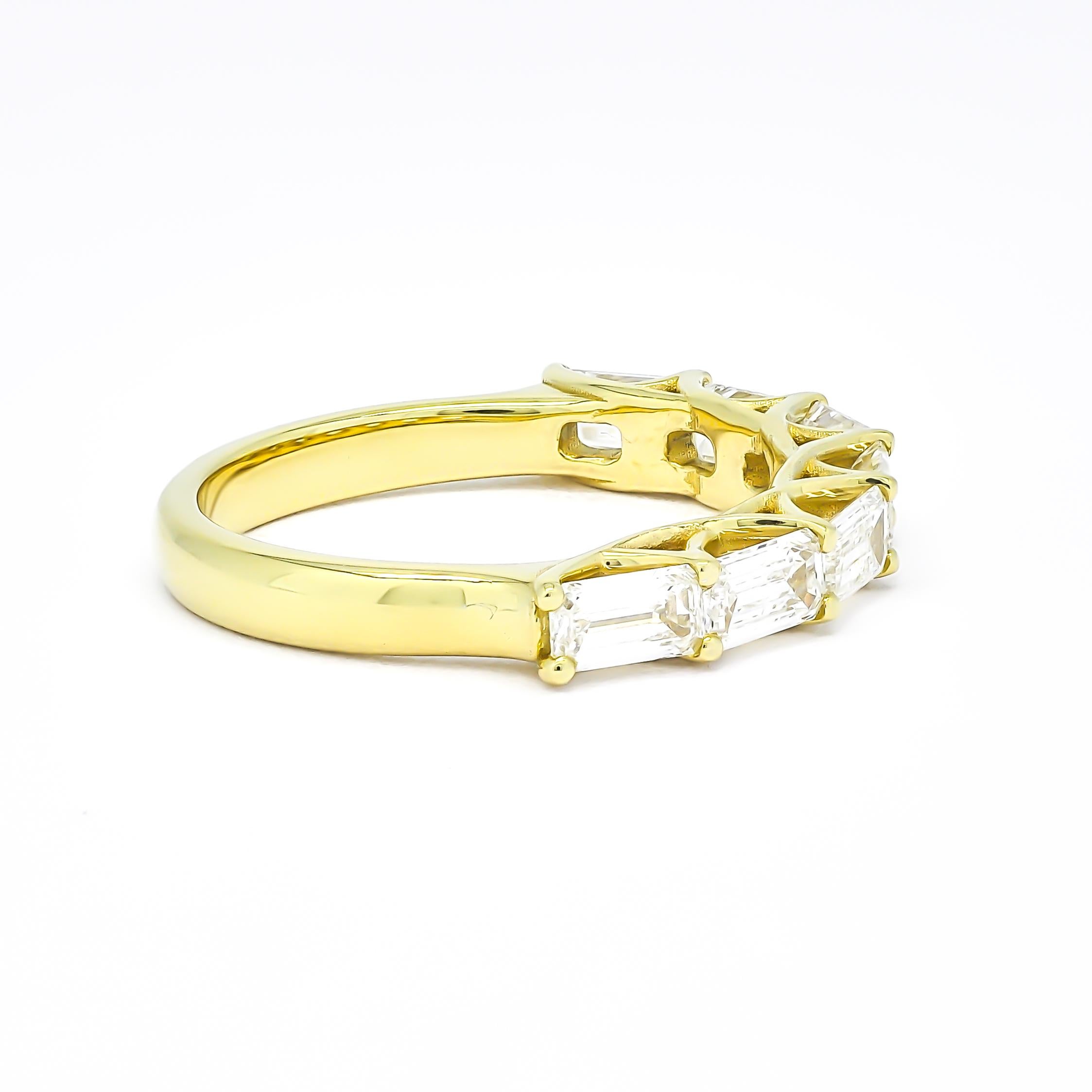 Natürlicher Diamant 1,45 Karat 18KT Weißgold Baguette-Ehering im Angebot 2