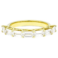 Diamante natural 1,45 quilates Alianza de oro amarillo de 18 quilates Baguette