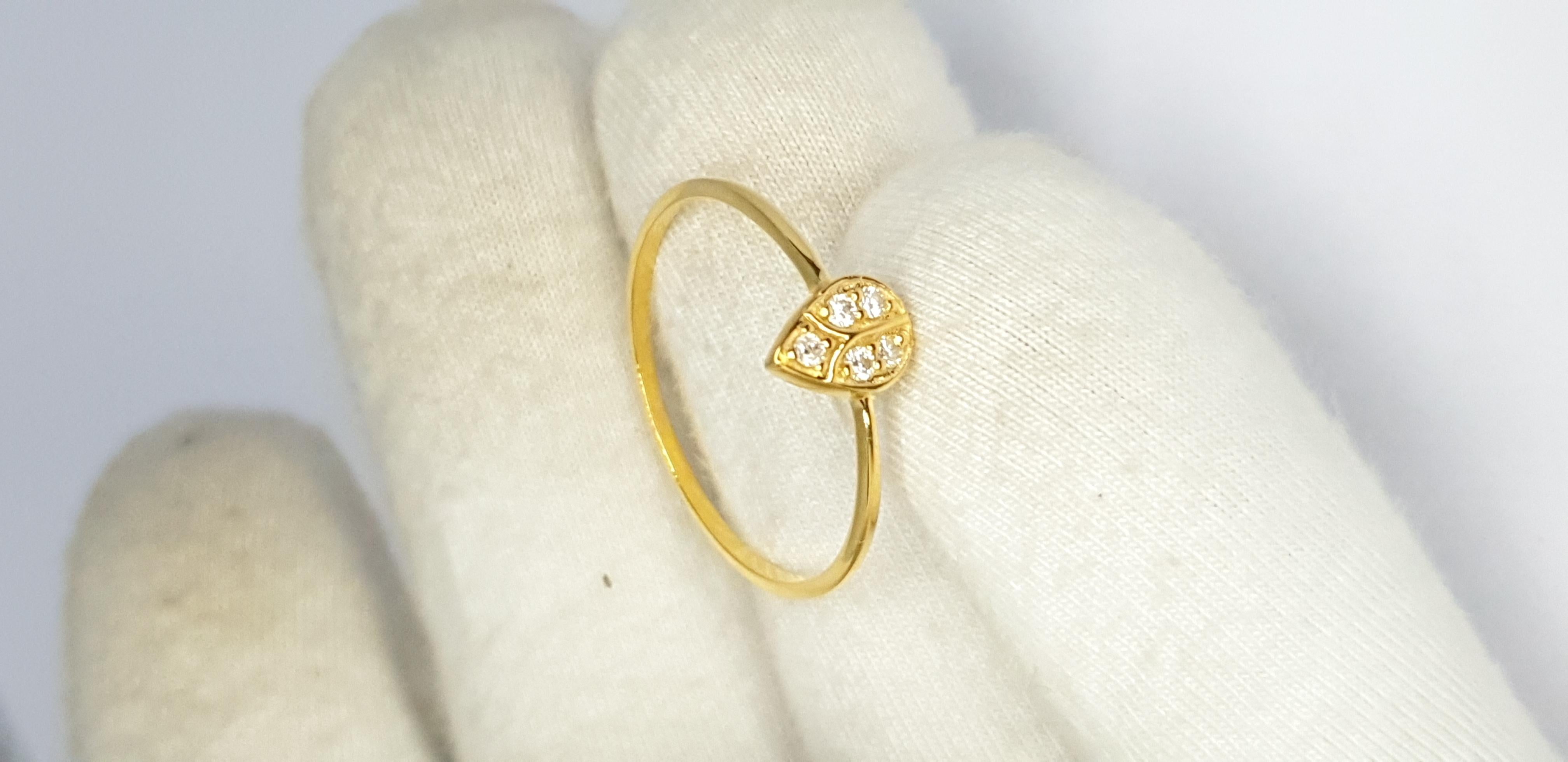 Im Angebot: Natürlicher Diamant 14K Massivgold Birnenförmiger Ringring für Damen Geburtstagsgeschenk. () 2