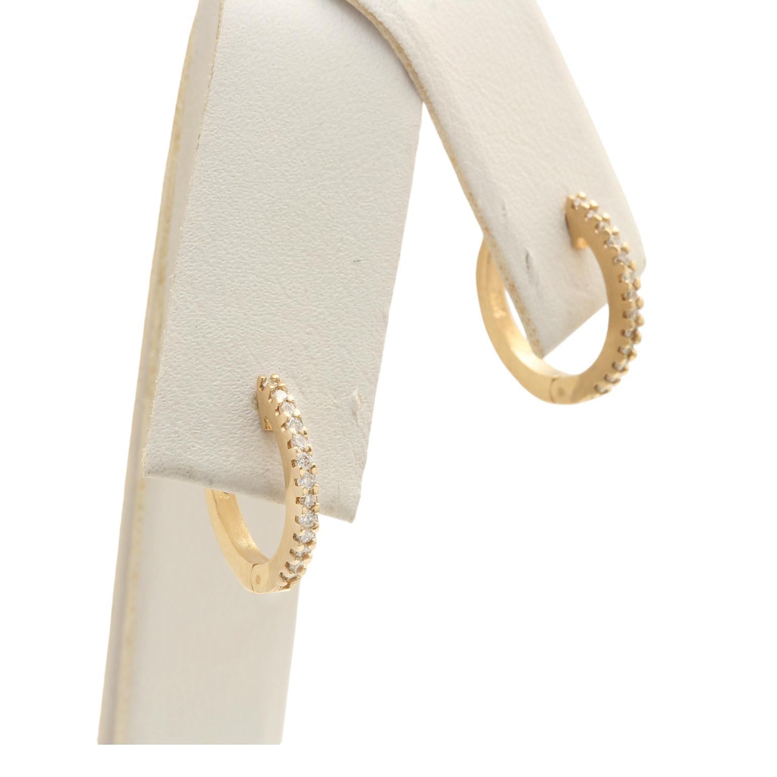 Taille ronde Créoles en or jaune massif 14K avec diamant naturel en vente