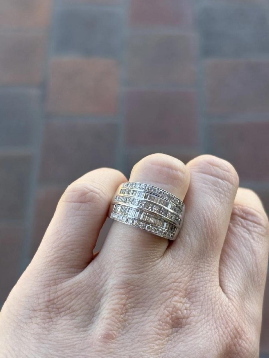 Natural Diamond 14K White Gold 1.80CTW Wide Channel Set Band Ring Size 8 In Good Condition For Sale In Carmel By The Sea, CA