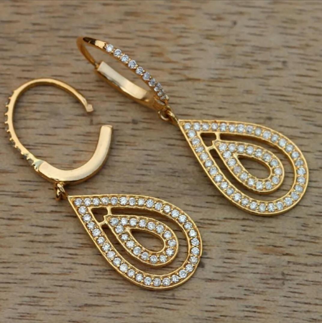 Pendants d'oreilles pendants en or jaune 14 carats avec diamants naturels, faits à la main, cadeau de haute joaillerie en vente 3