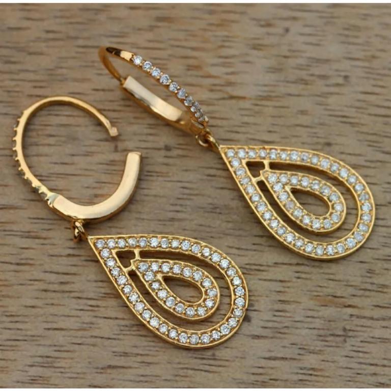 Boucles d'oreilles pendantes en or jaune 14K, diamant naturel, faites à la main, cadeau de joaillerie fine
Léger, il peut être porté tous les jours

Informations complémentaires :
Condit : Nouveau avec étiquettes : Un article neuf, non utilisé et