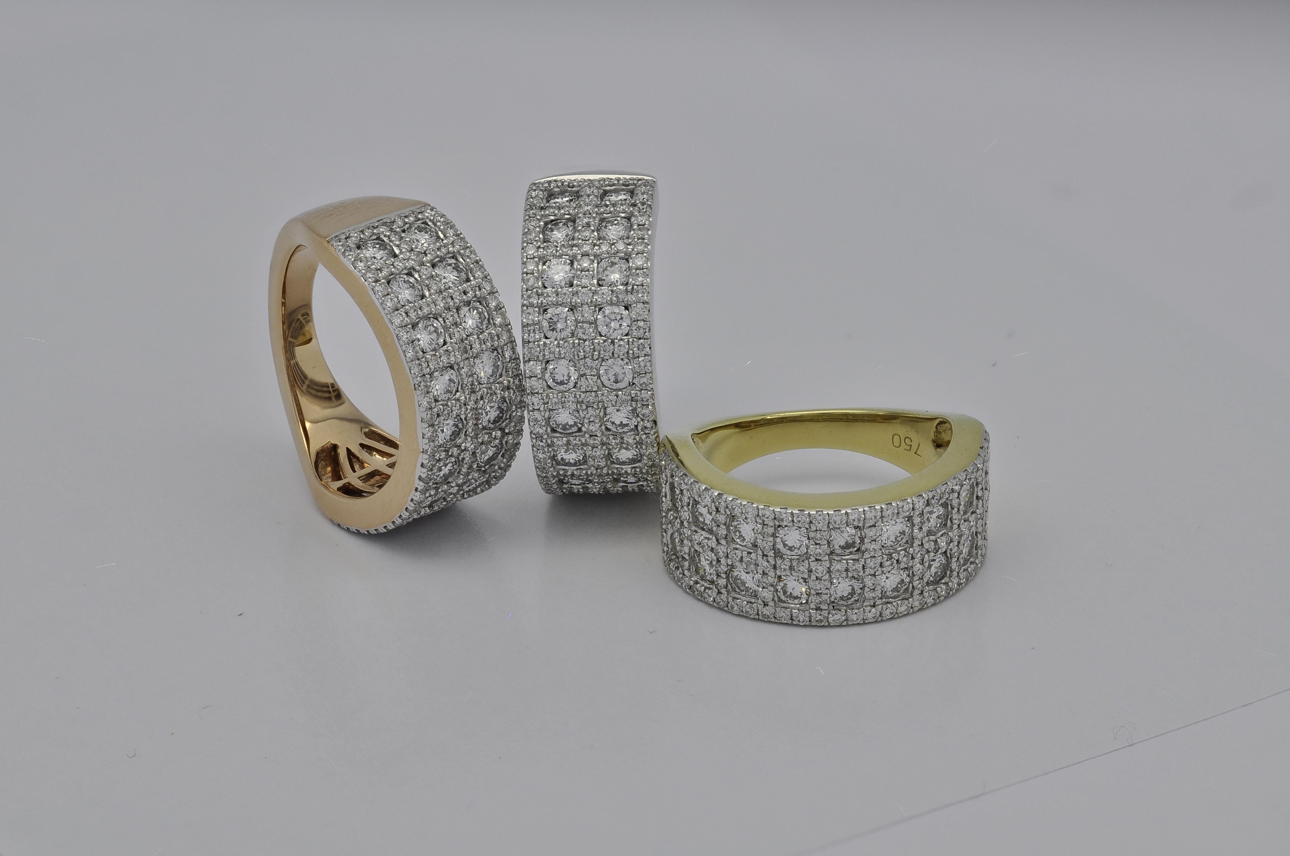 Women's or Men's Natural Diamond 1.55 carats 18 Karat White Gold Cocktail Band Ring For Sale