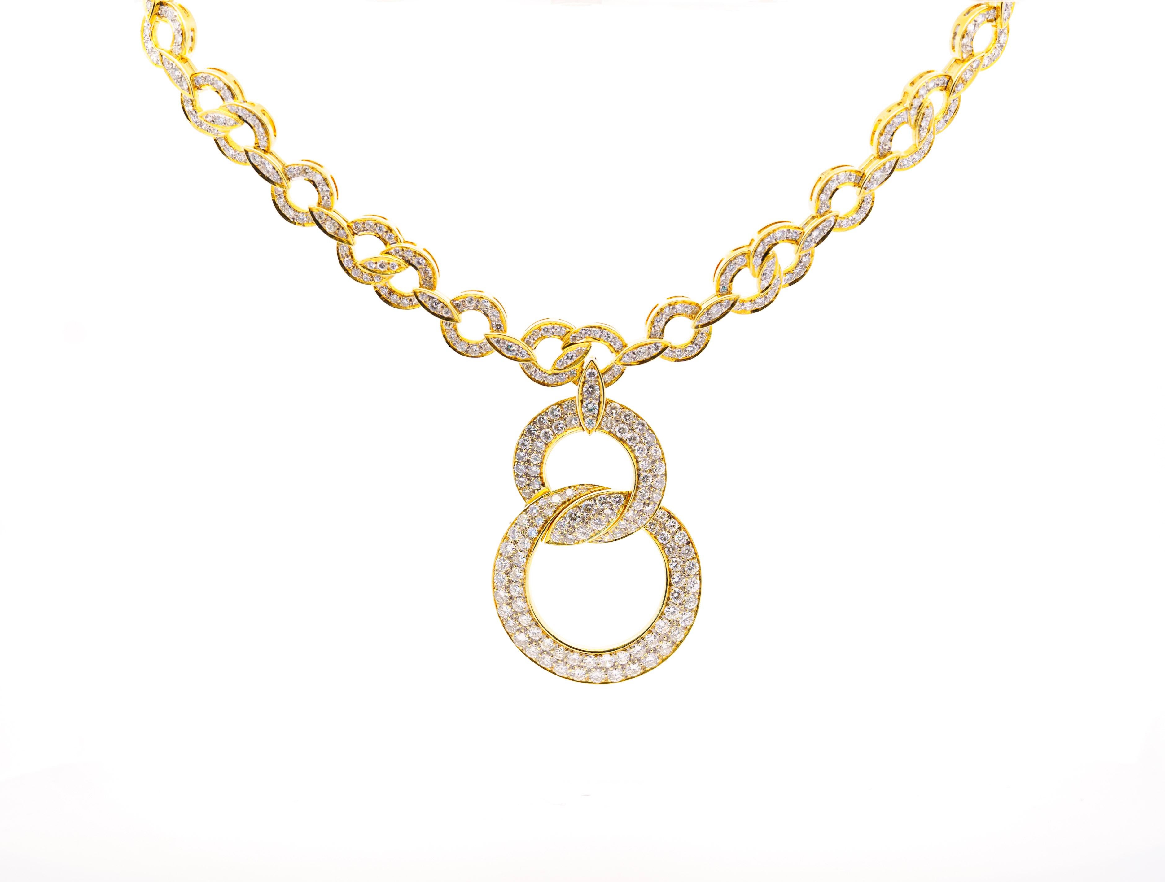 Round Cut Natural Diamond 16 Carat Round-Brilliant Cut 18K Interlocking Circle Necklace For Sale