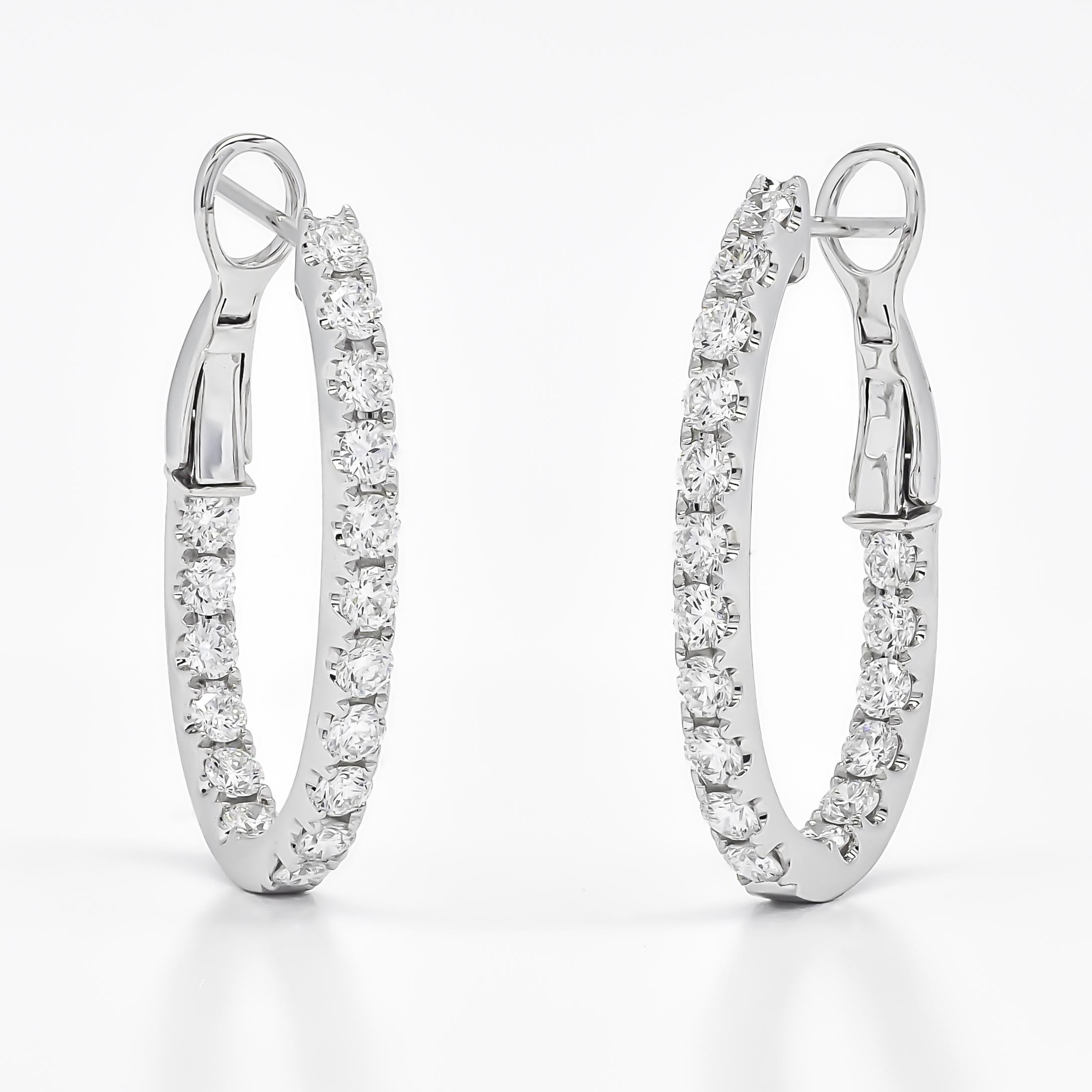 Round Cut Natural Diamond 1.60 carats 18KT Rose Gold 'In and out' Hoop Earrings For Sale