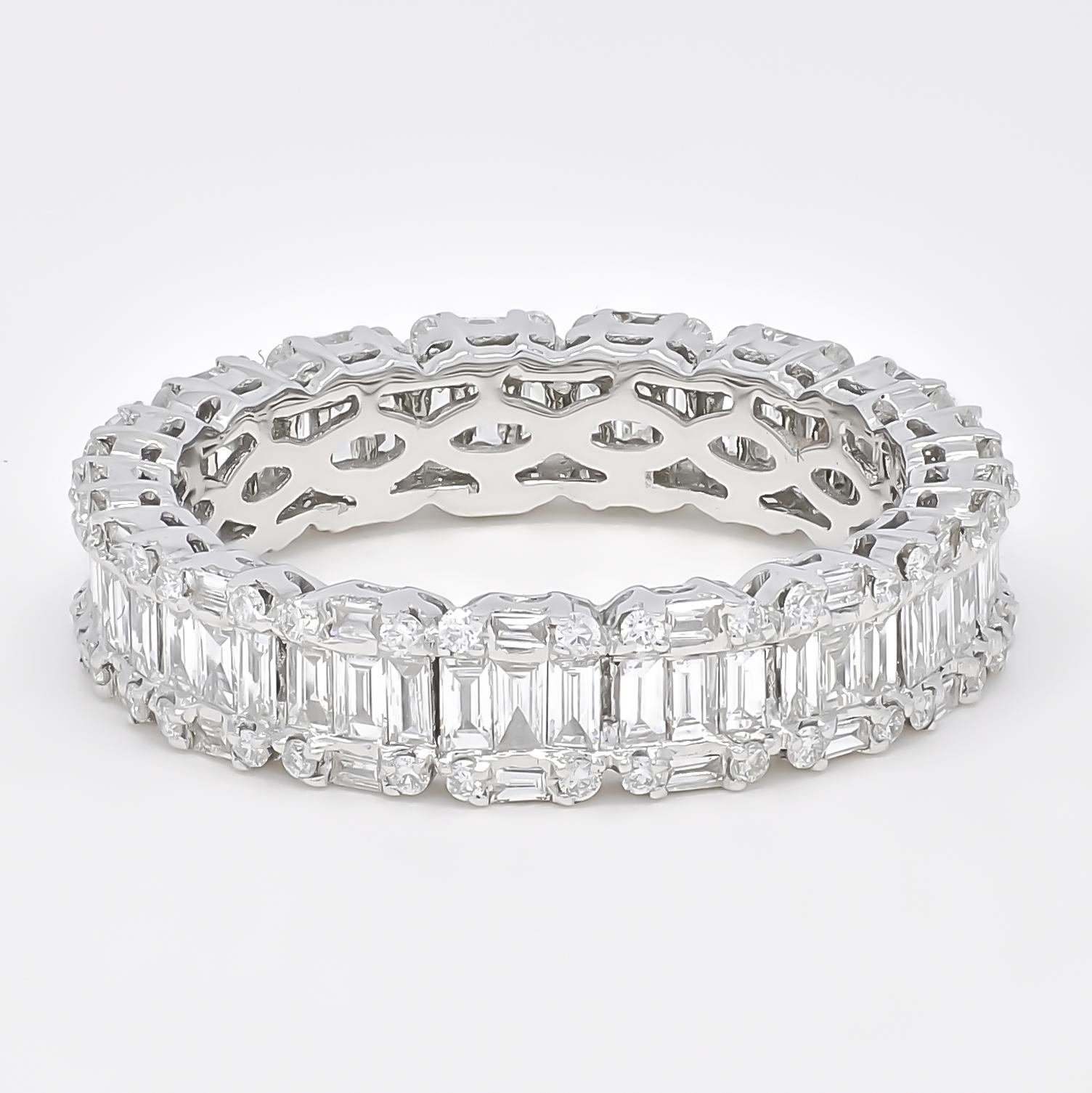 Baguette Cut Natural Diamond 1.60 carats 18KT White Gold Cluster Full Eternity Band Ring For Sale