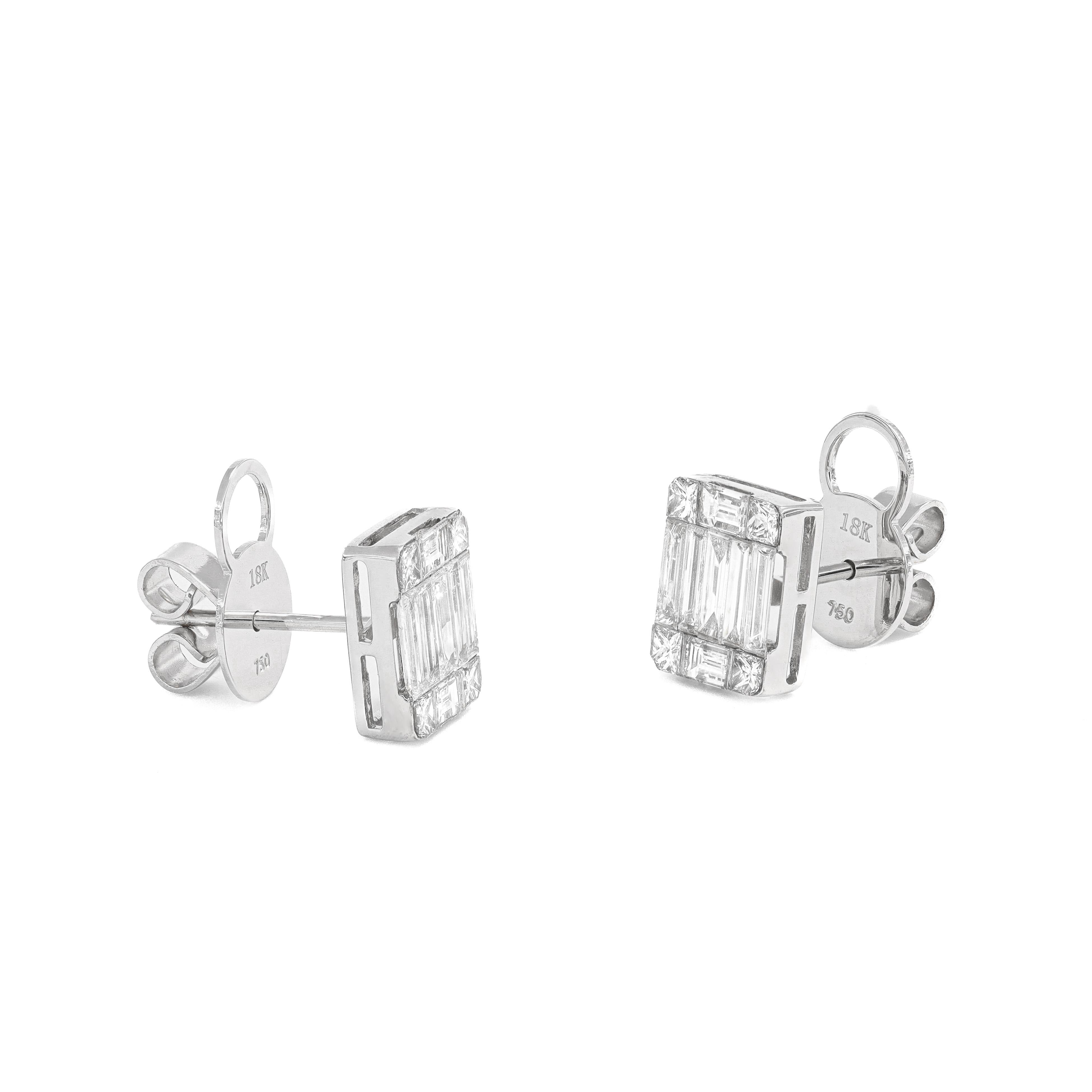 Moderne Clous d'oreilles grappe en or blanc 18 carats avec diamants naturels de 1,60 carat en vente
