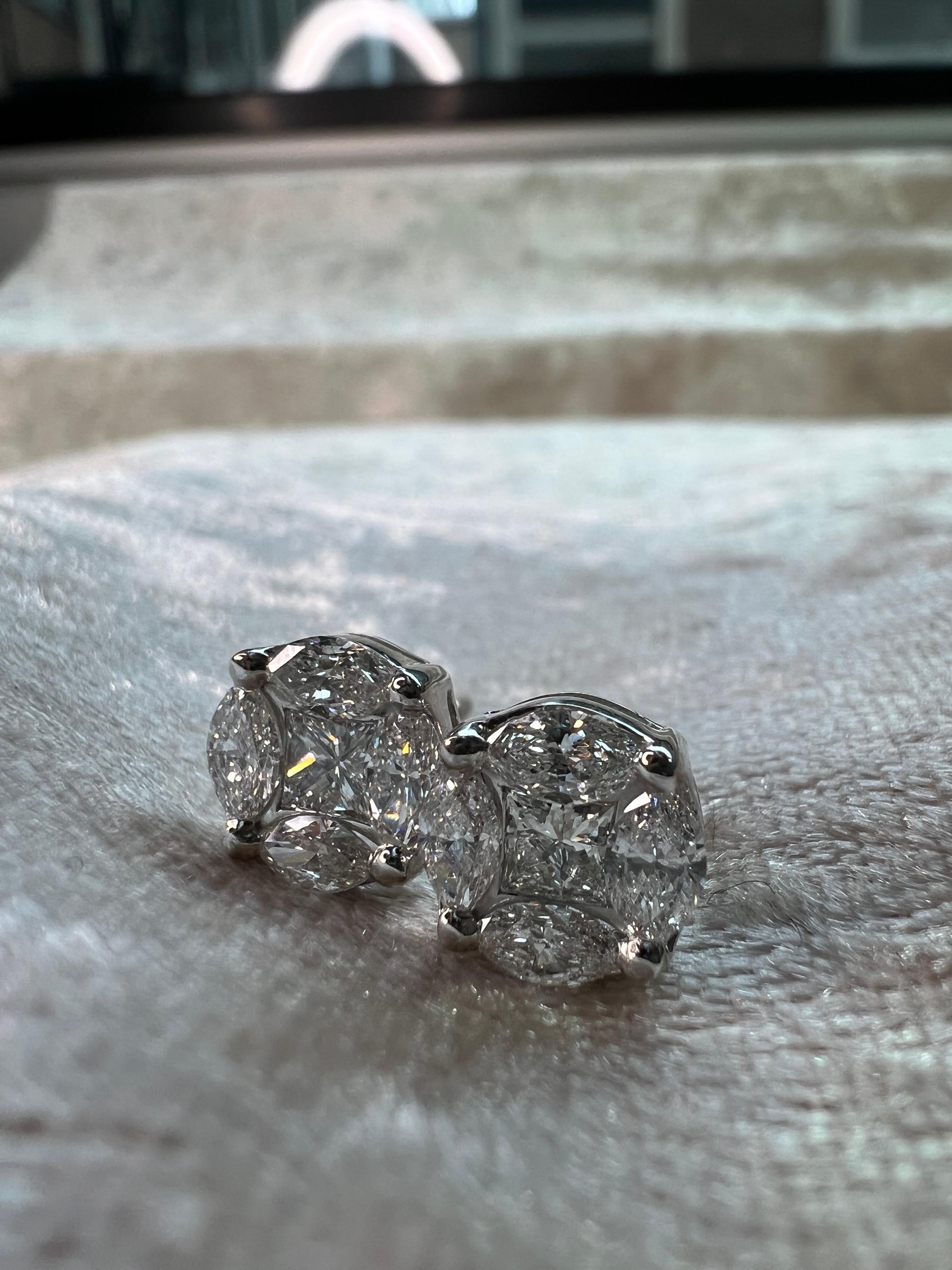 Pendientes de oro blanco de 18 quilates con diamante natural de 1,60 quilates en racimo solitario en venta 5