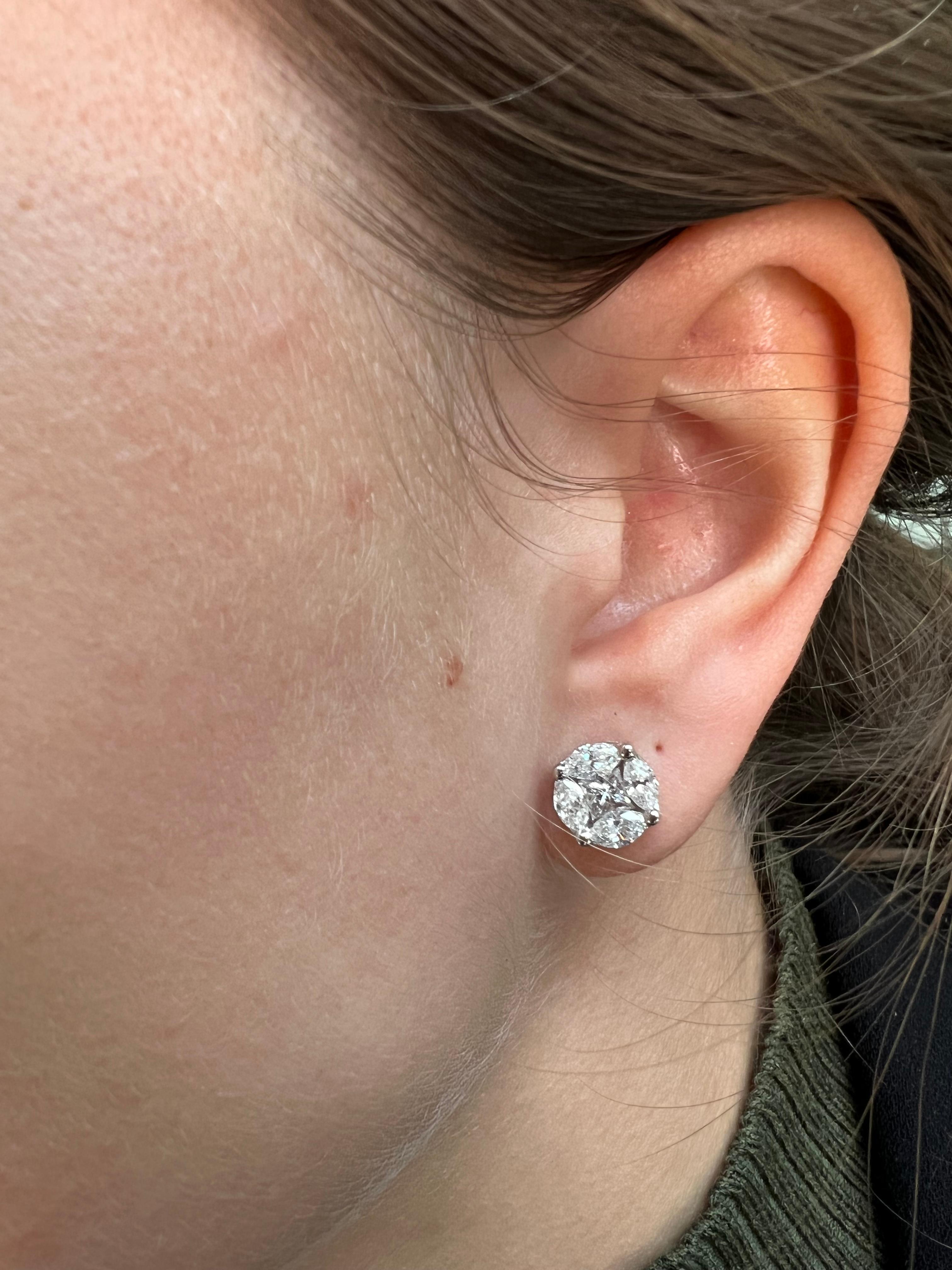 Pendientes de oro blanco de 18 quilates con diamante natural de 1,60 quilates en racimo solitario en venta 1