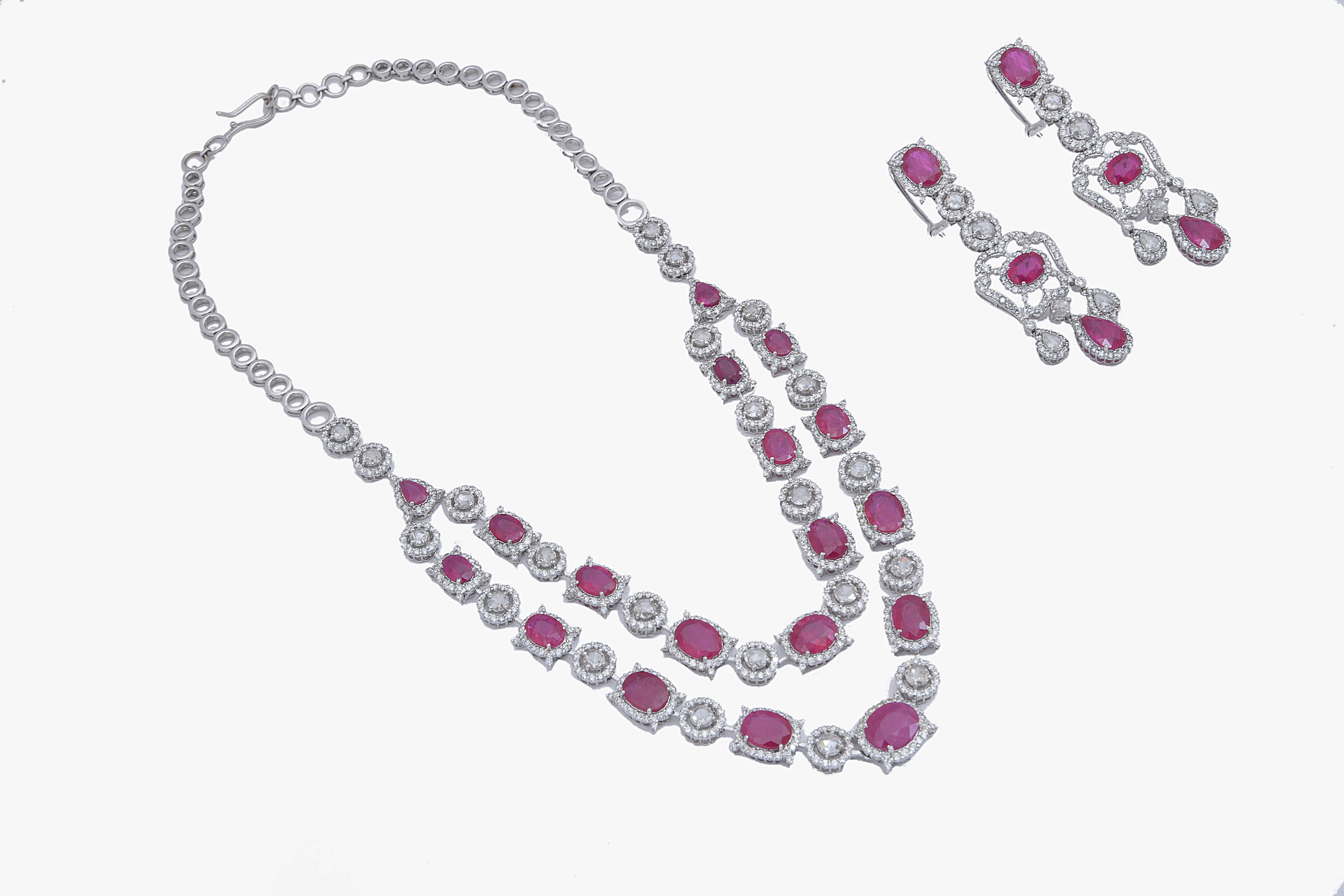 Natural Diamond 16.44 Carats and Natural Ruby 36.47 Carats Necklace Set in 14k In New Condition For Sale In jaipur, IN