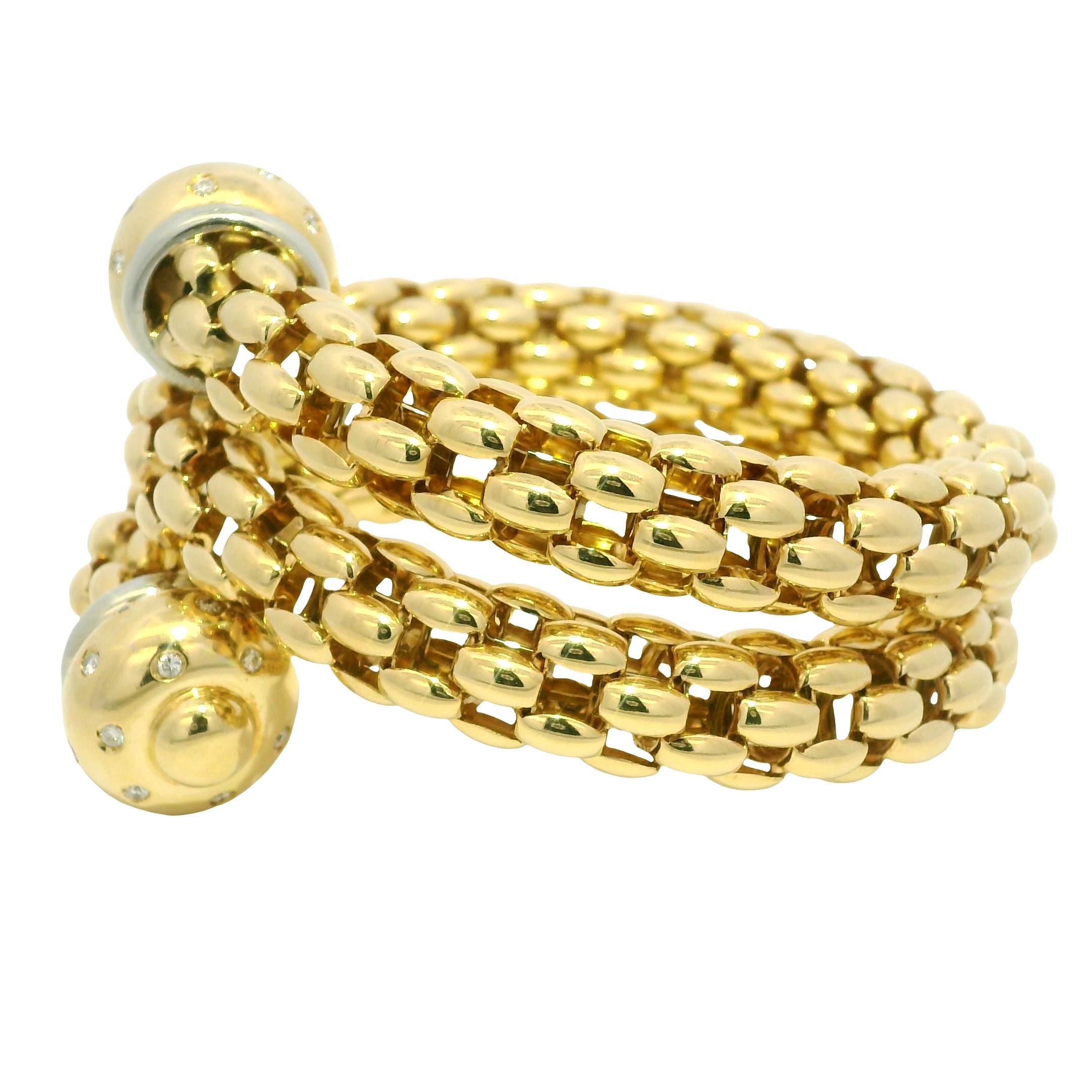 Nature Diamond 18-Karat Textured Link Wrap Bracelet En stock en vente 3