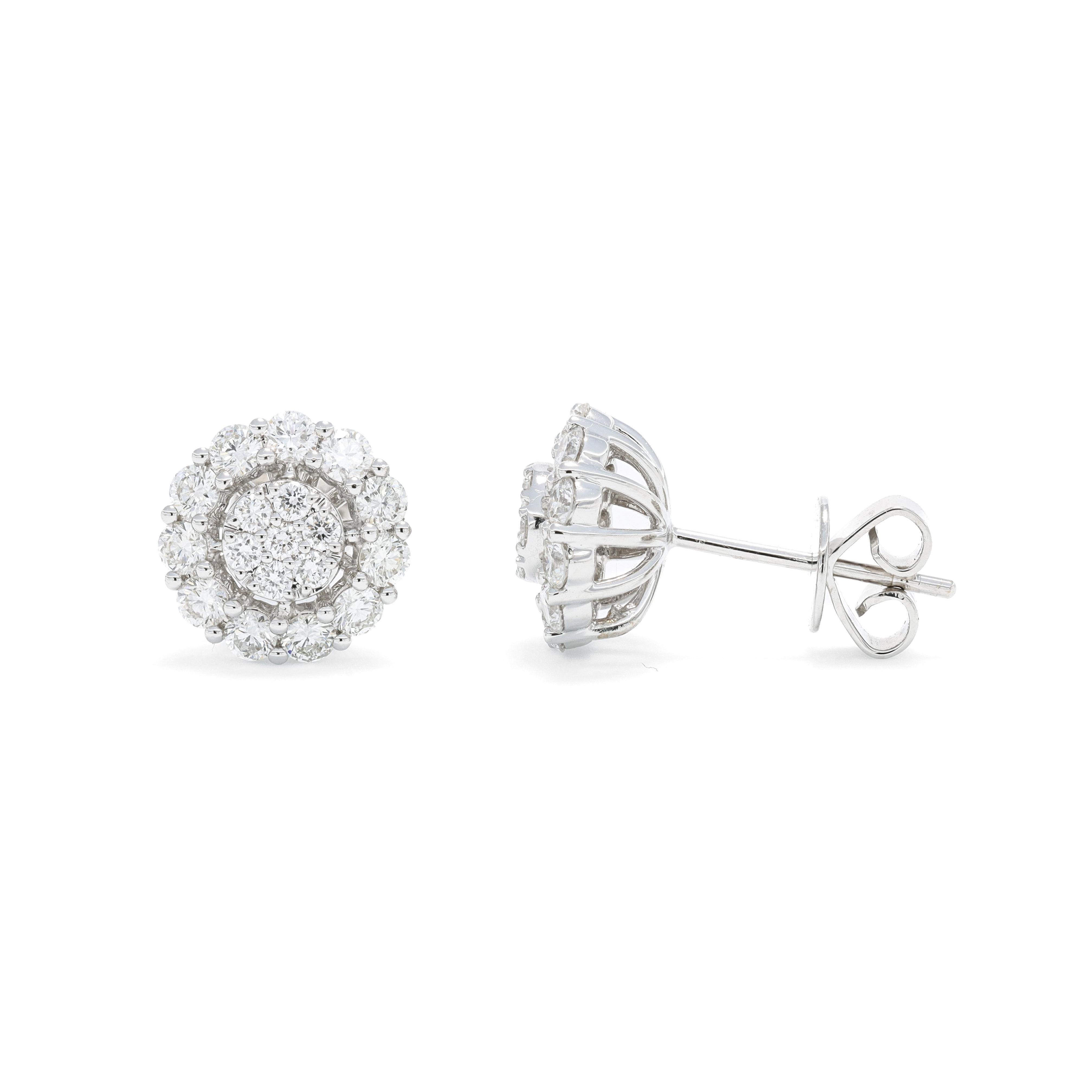da uomo o donna Orecchini classici a grappolo in oro bianco 18KT con diamante naturale da 1,80 carati in vendita