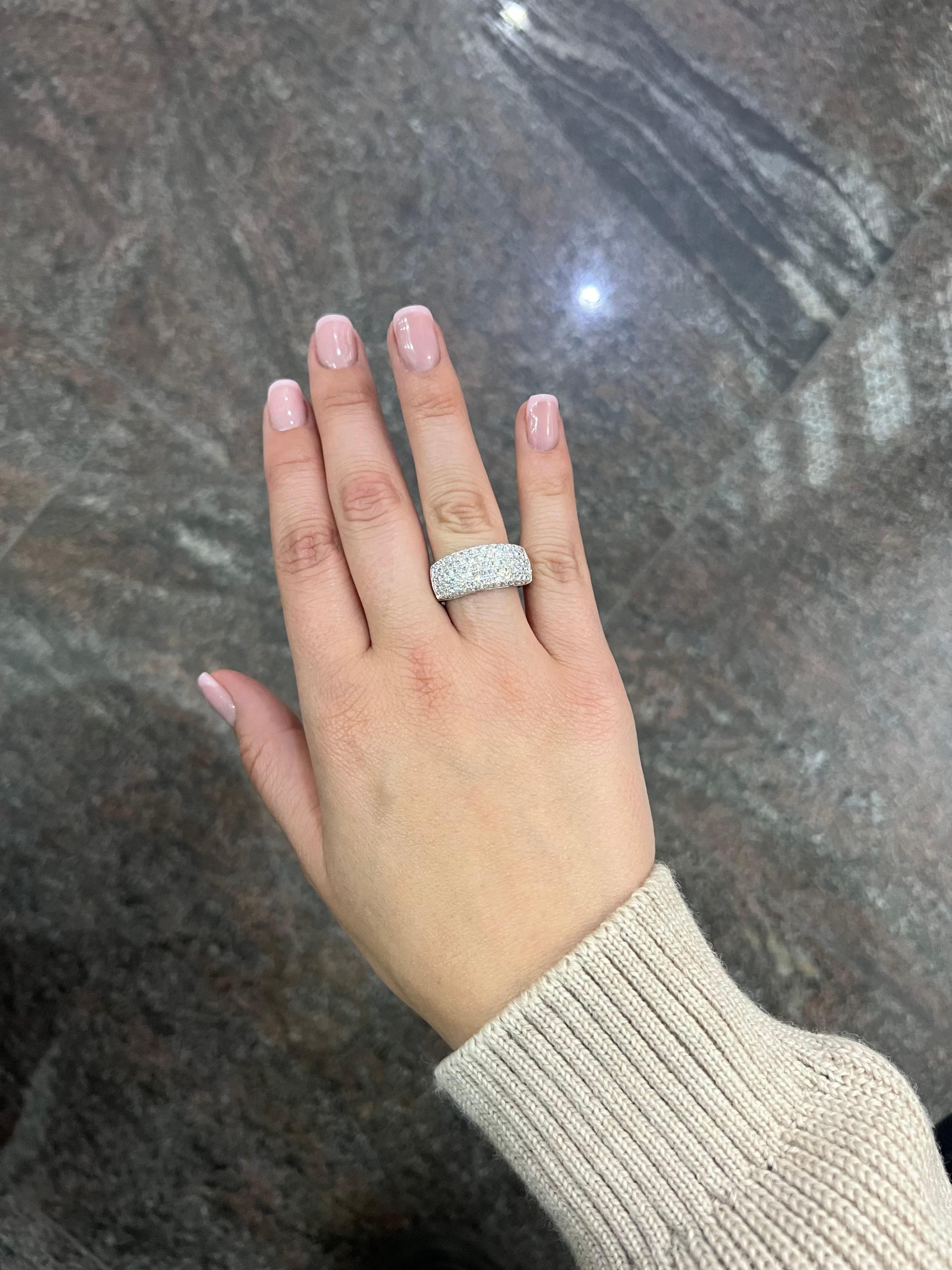 Bague de manchon fantaisie en or jaune 18 carats avec diamant naturel de 1,92 carats Unisexe en vente
