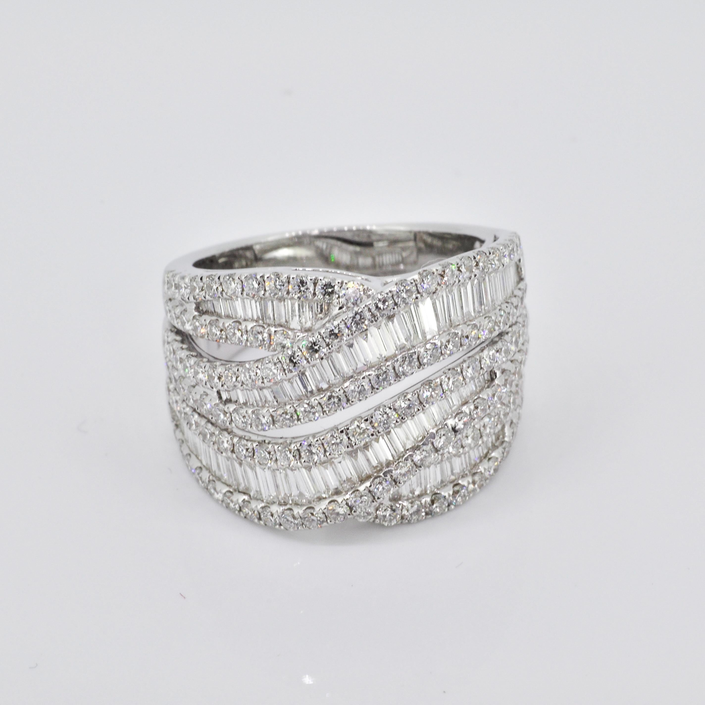 Modern Natural Diamond 2.50 carats 18KT White Gold Multi Row Statement Ring For Sale