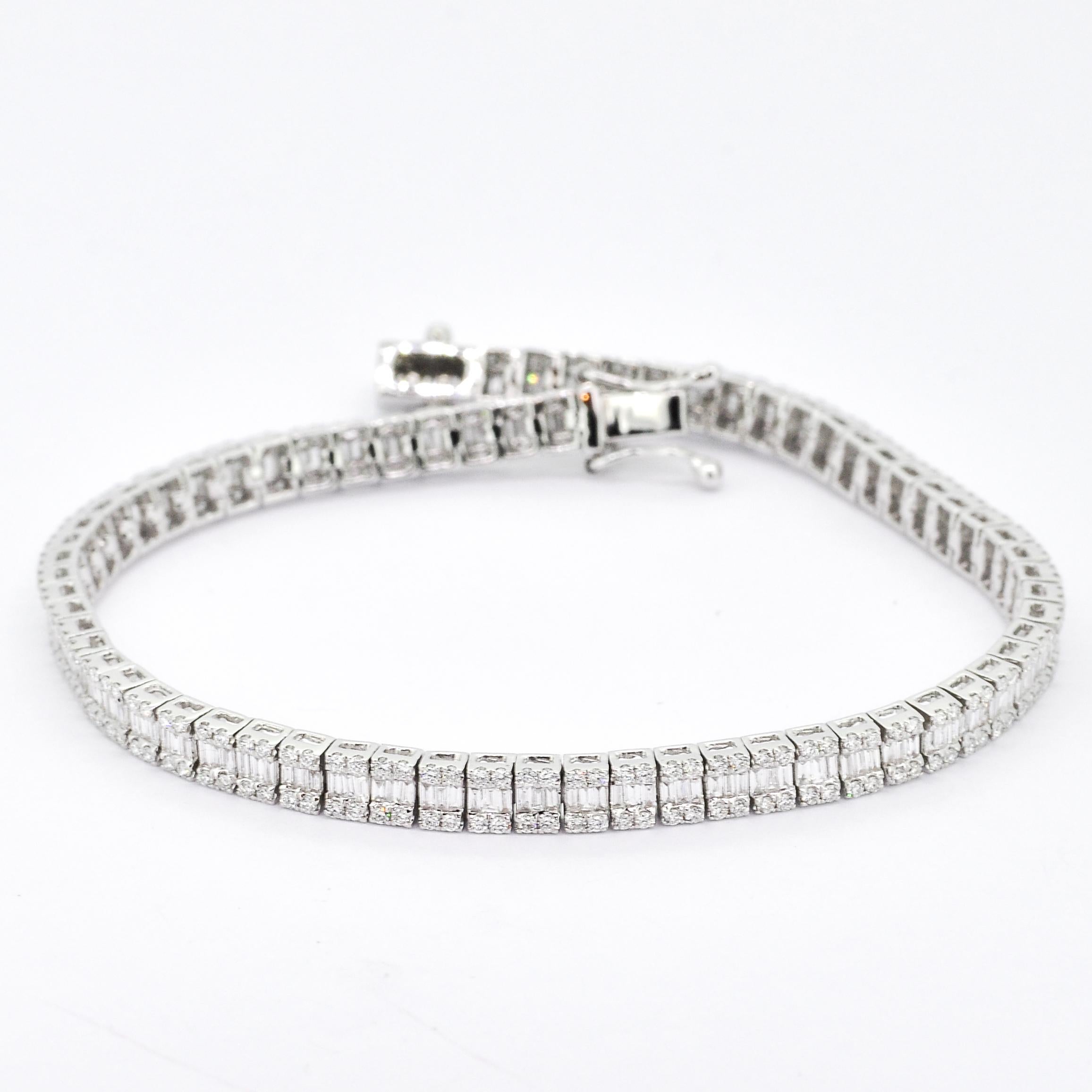 Natürlicher Diamant 2,50 Karat 18KT Gelbgold Baguette-Gliederarmband mit Diamanten für Damen oder Herren im Angebot