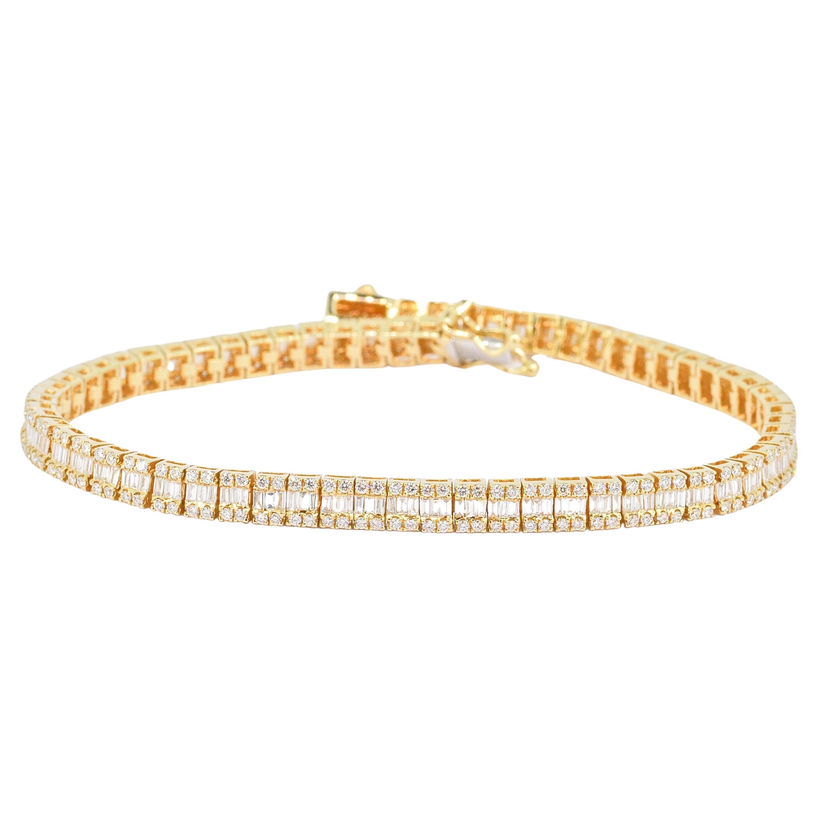 Natural Diamond 2.50 Carats 18KT Yellow Gold Baguette Link Bracelet