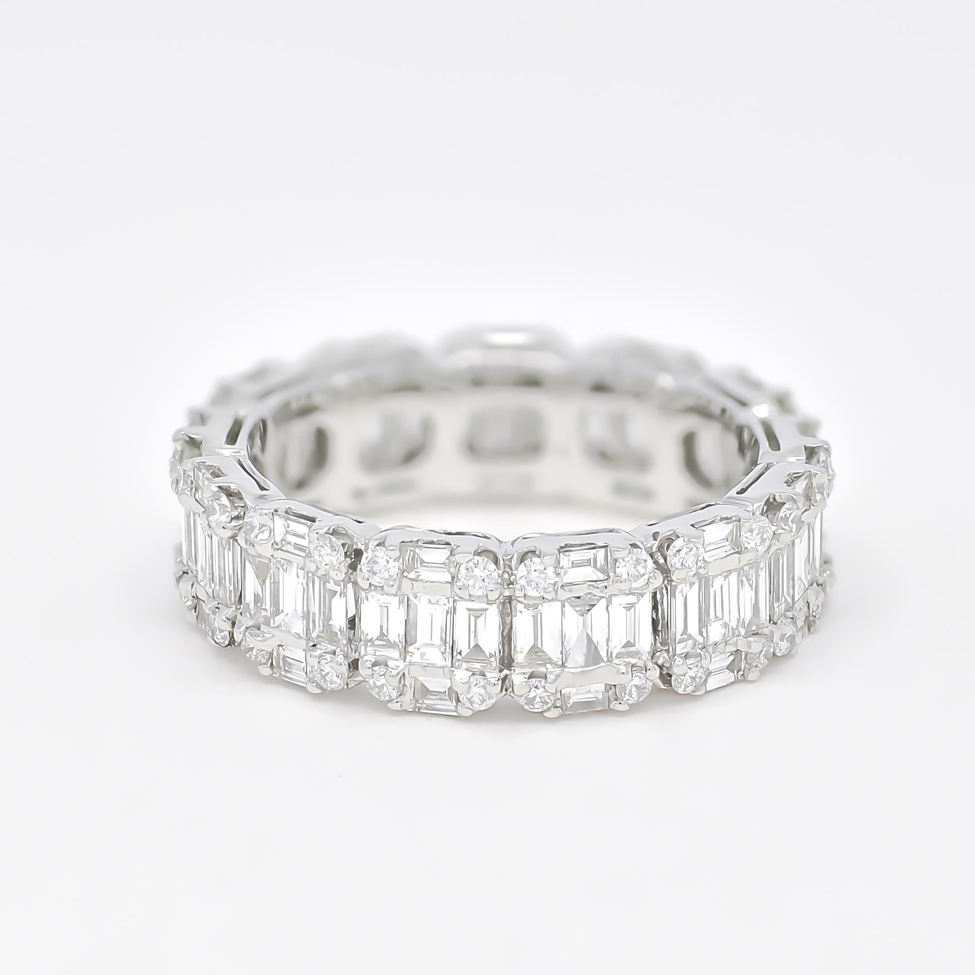 Art Deco Natural Diamond 2.52 carats 18KT White Gold Cluster Full Eternity Band Ring For Sale
