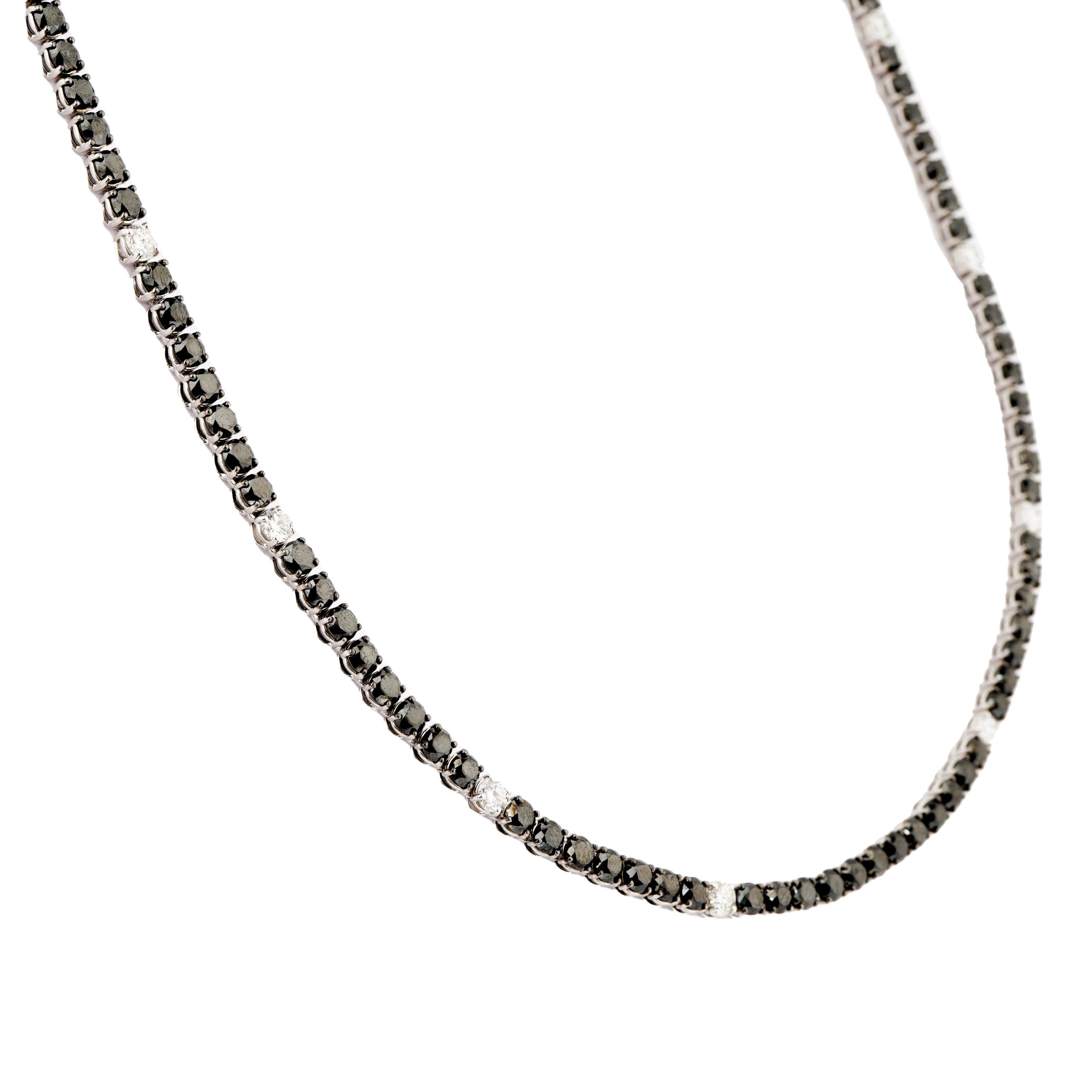 Collier en diamant naturel 27.64ct en or 18k Neuf - En vente à New York, NY