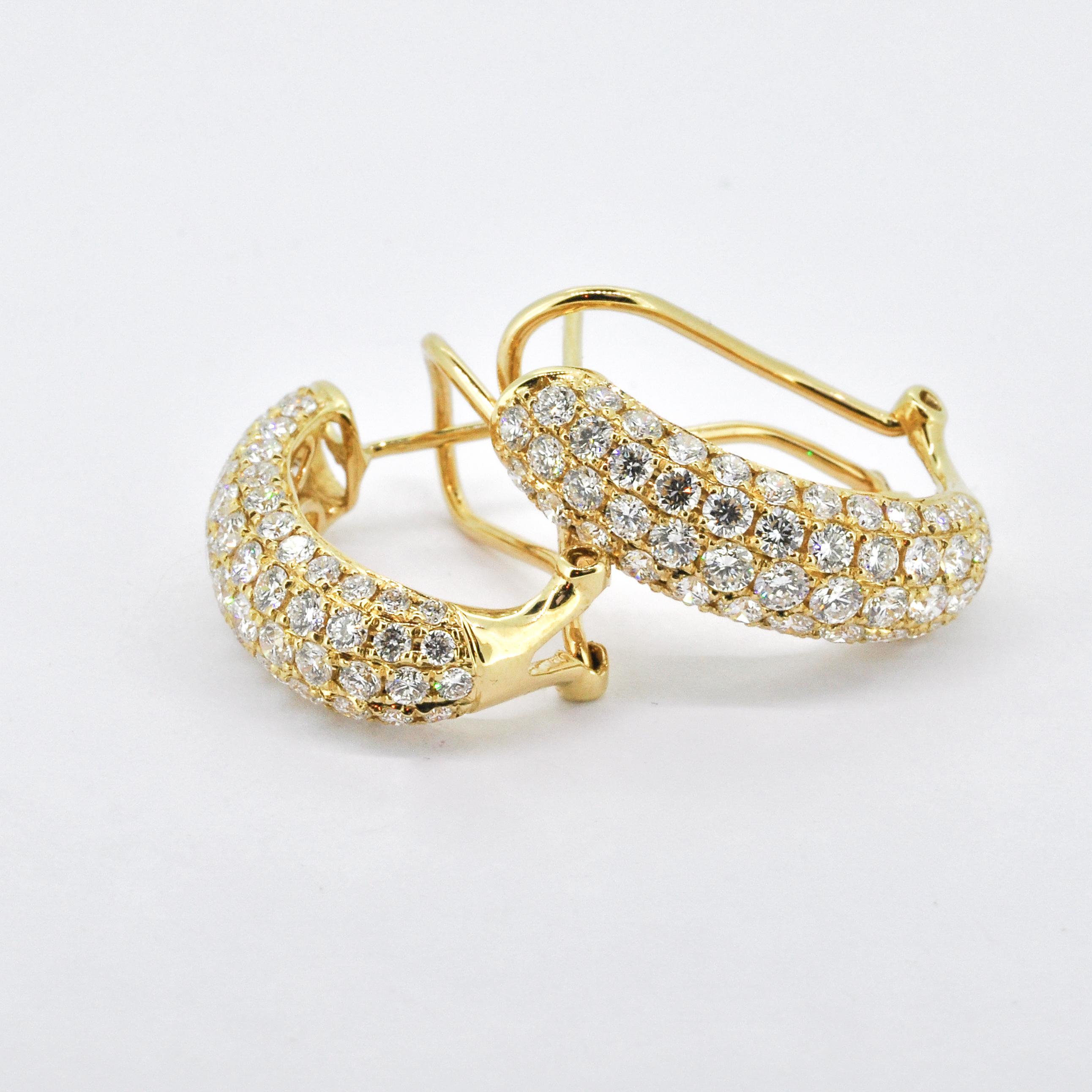 Natural Diamond 3.04 carats 18KT Yellow Gold Simple Hoop Huggie Earrings For Sale 2