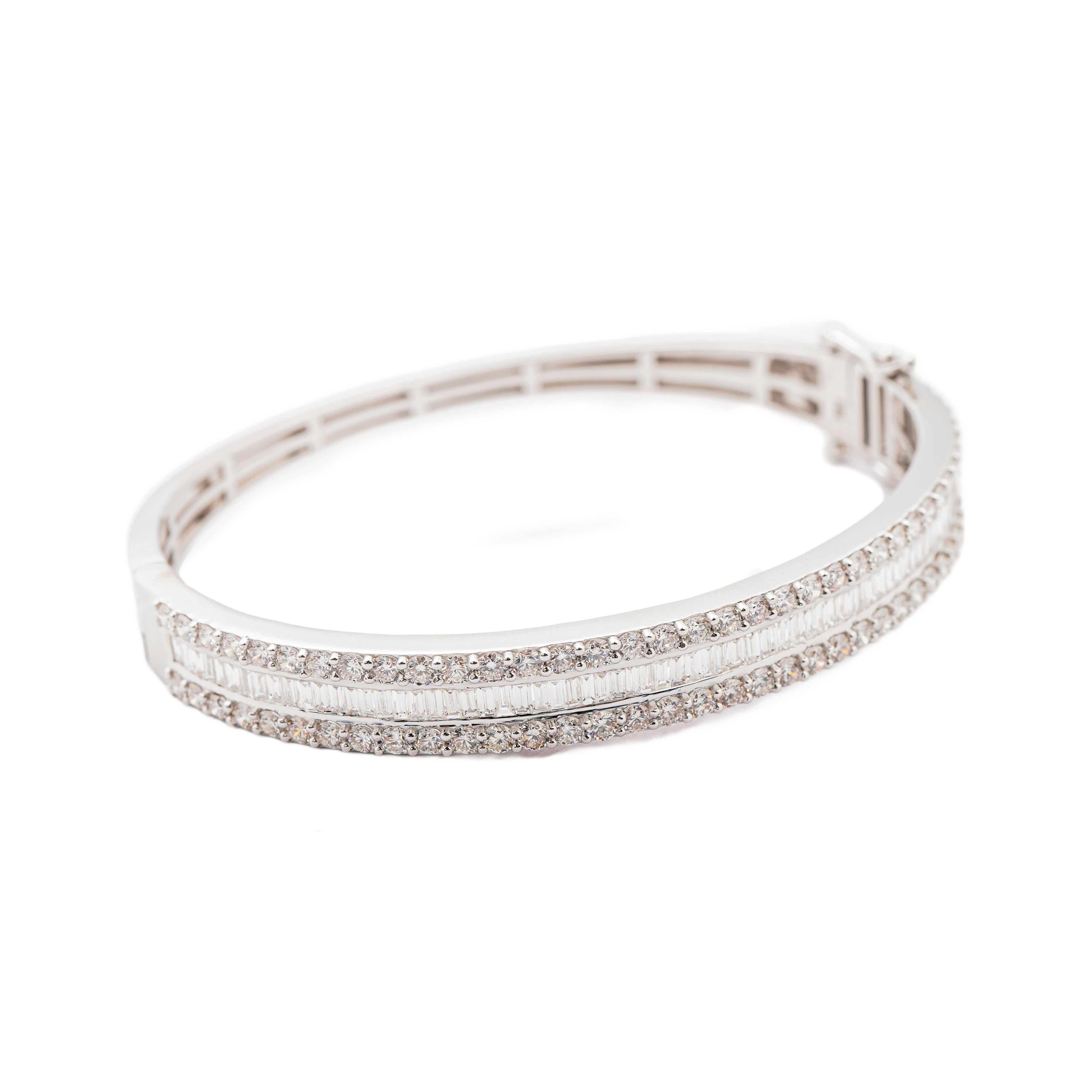 Taille Asscher Bracelet en or 18k avec diamant naturel 3,94cts en vente