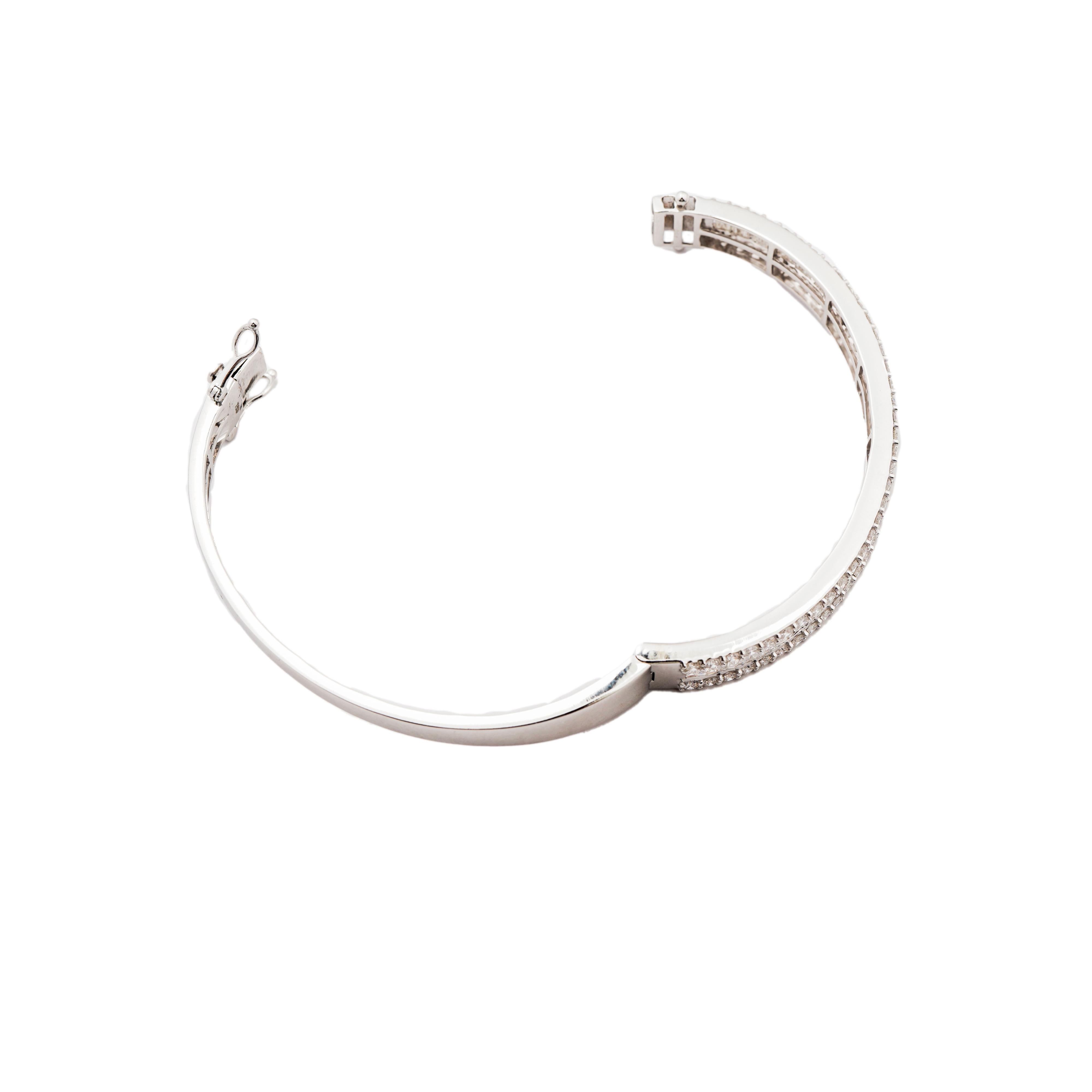 Bracelet en or 18k avec diamant naturel 3,94cts Neuf - En vente à New York, NY