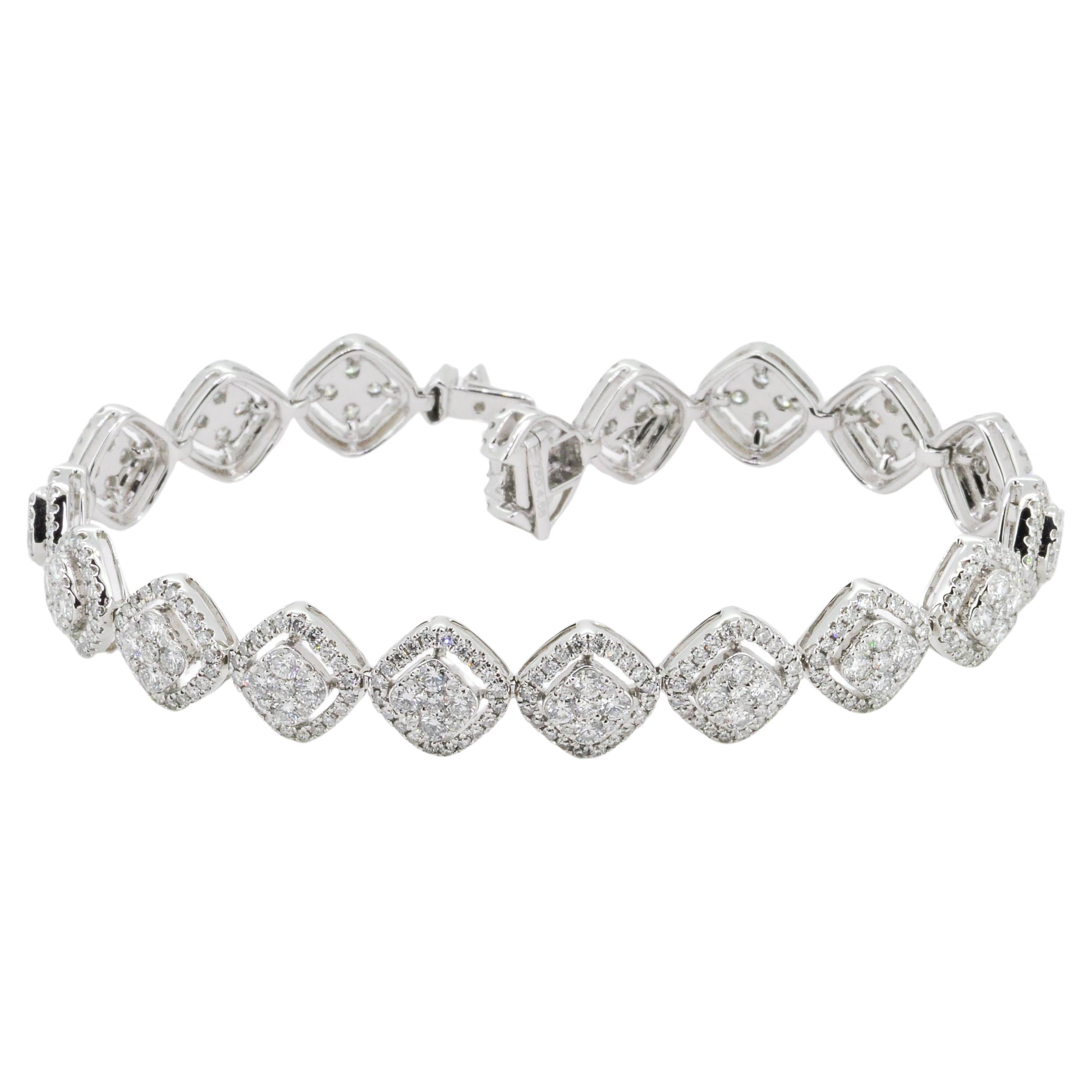 Natural Diamond 4.68 carts 18 KT White Gold Cluster Link Bracelet