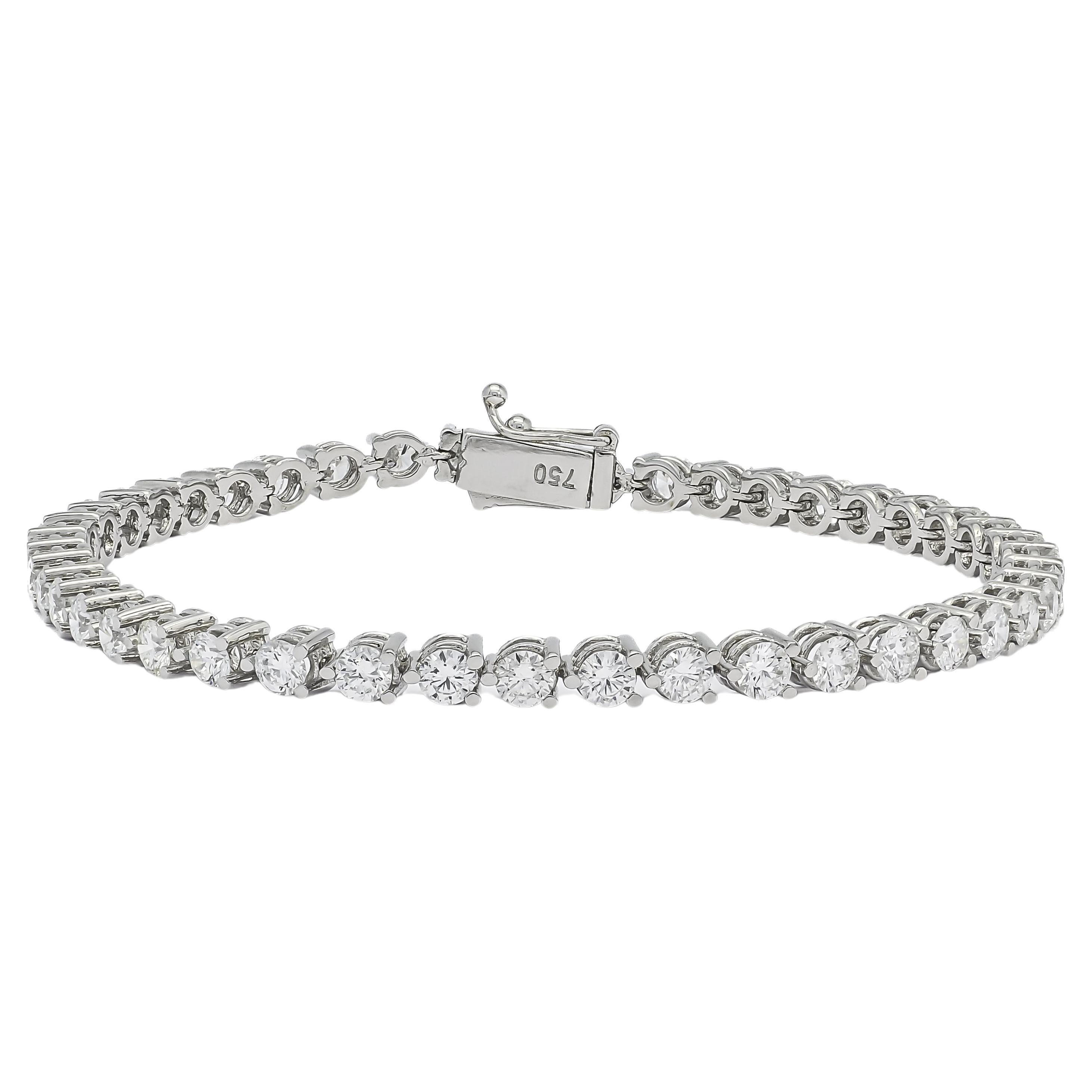 Bracelet de tennis classique en or blanc 18 carats diamant naturel 5,01 carats  en vente