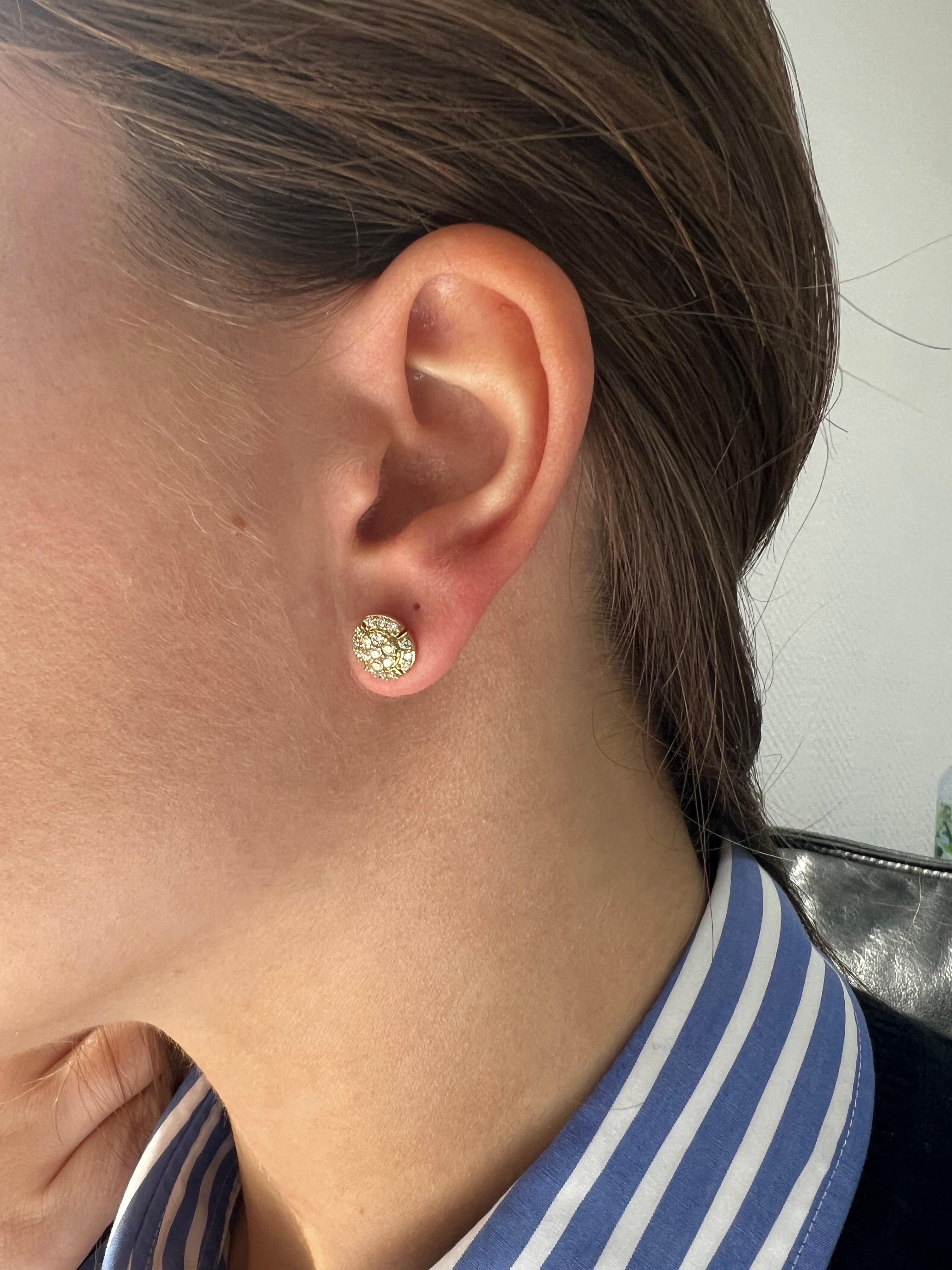 Boucles d'oreilles en or blanc 18KT avec diamant naturel .52 CT Round Cluster en vente 2
