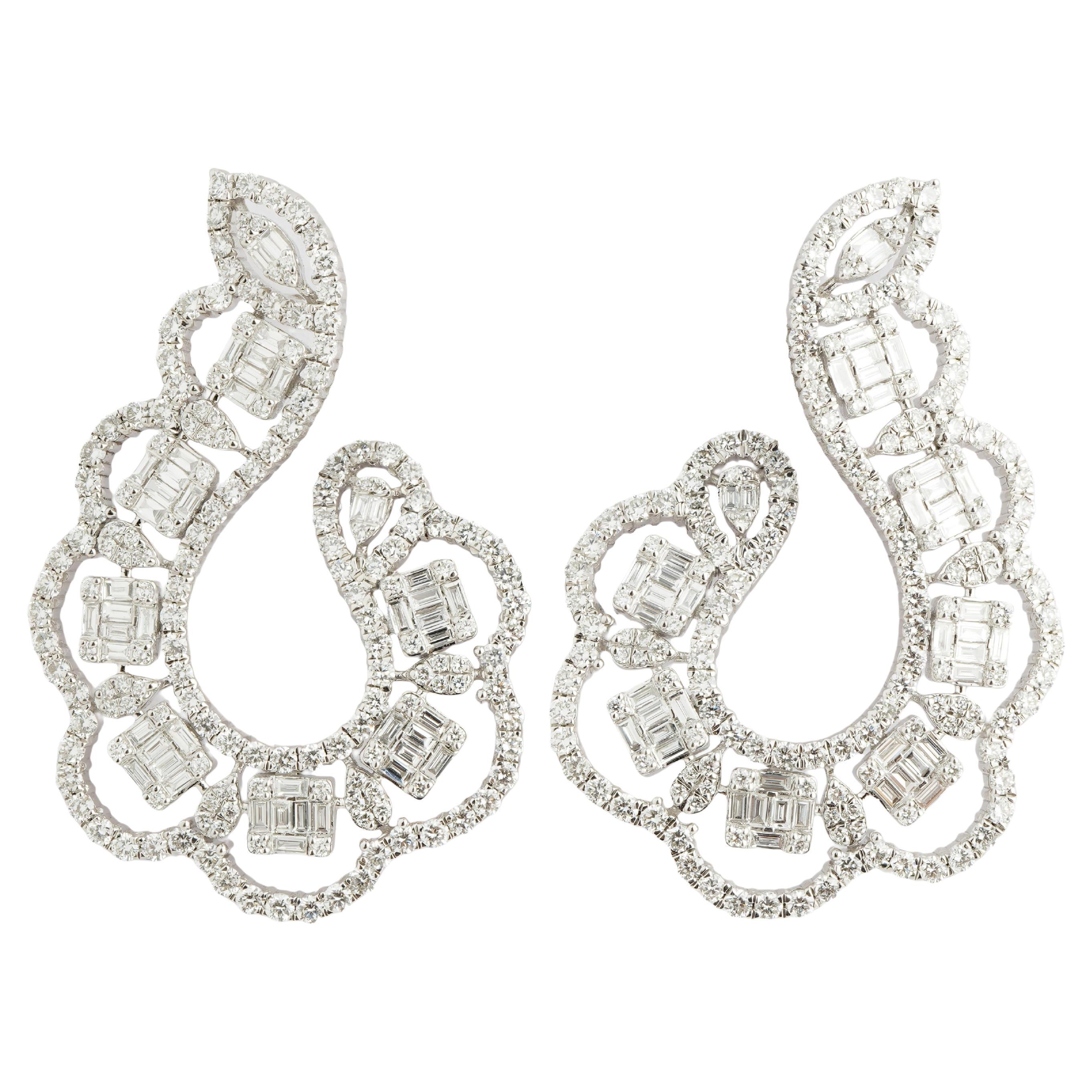 Boucle d'oreille en or 18k diamant naturel 5,65cts en vente