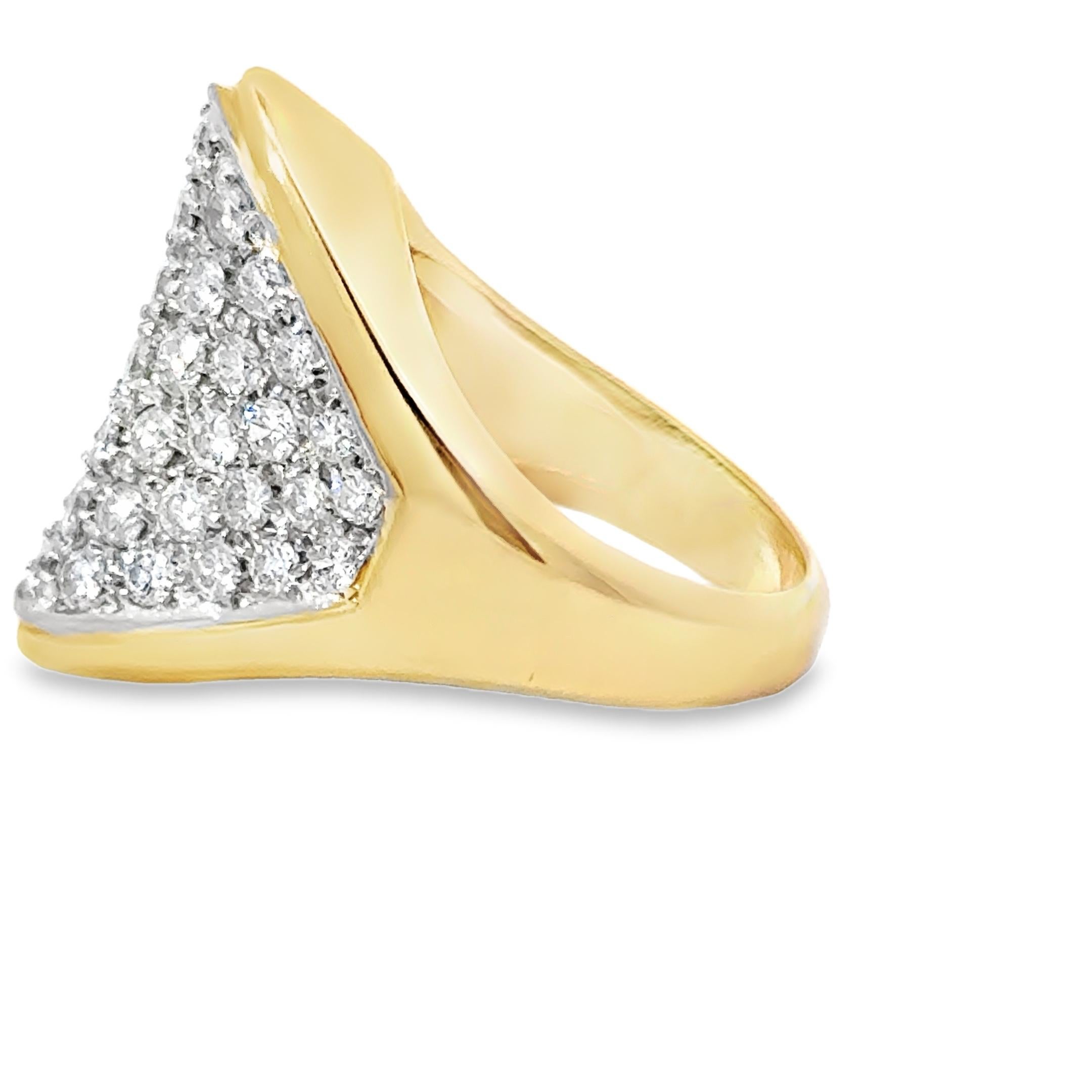 This 14K yellow gold cocktail ring boasts an impressive 2.50 carats of sparkling round diamonds, making it a bold and eye-catching piece. Crafted with natural diamonds, this estate piece is sure to add a touch of elegance and sophistication to any